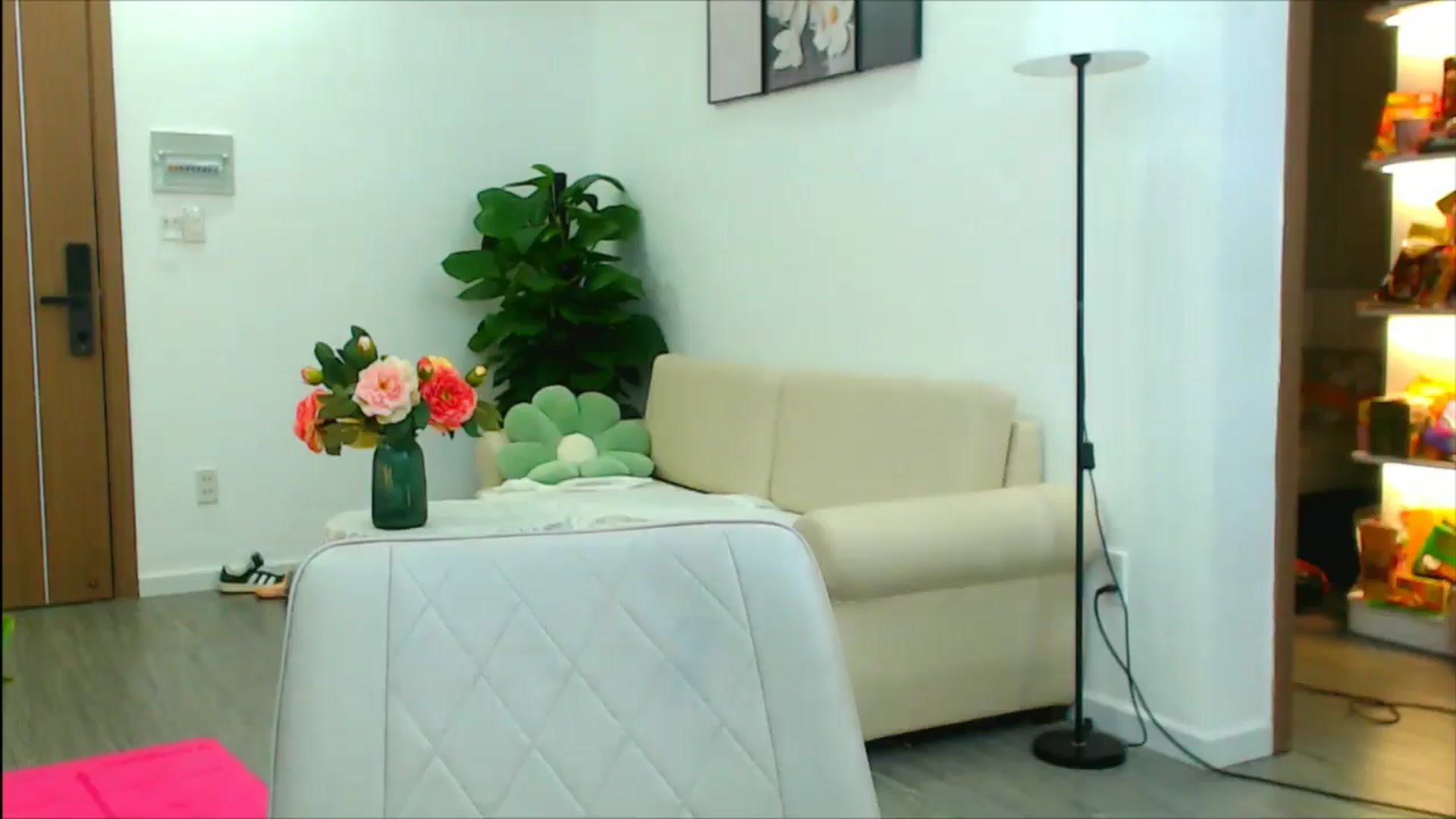 Gallery image thumbnail from Selenita007's myfreecams stream on, 03/27/2026, 10:52 image 13 of 20