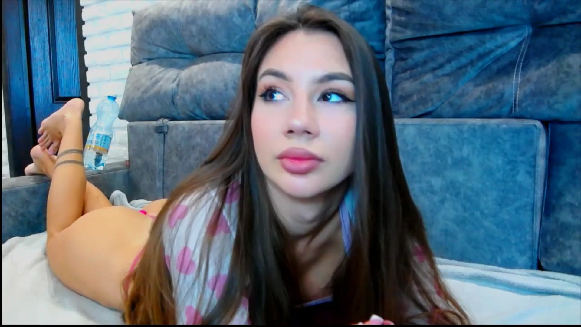 Gallery image thumbnail from Selenita007's myfreecams stream on, 05/04/2026, 07:28 image 14 of 20