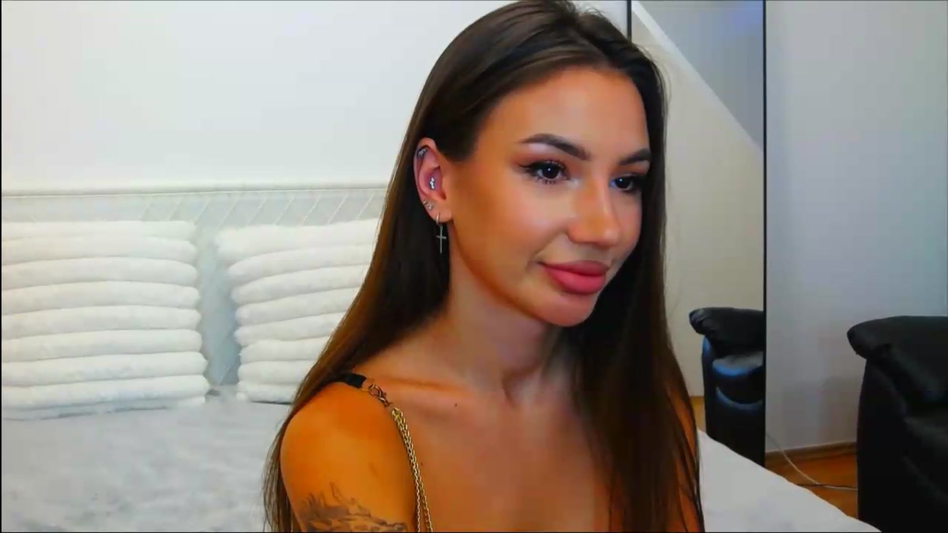 Gallery image thumbnail from Selenita007's myfreecams stream on, 07/02/2026, 18:46 image 4 of 20