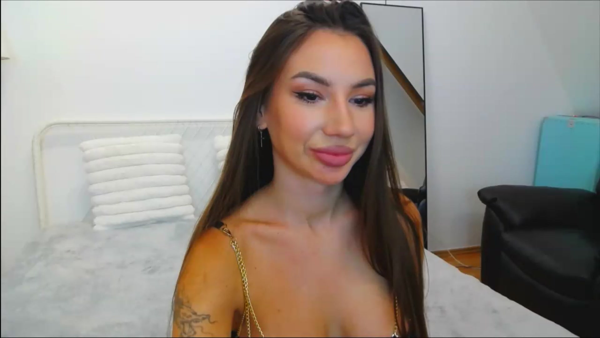 Gallery image thumbnail from Selenita007's myfreecams stream on, 07/02/2026, 23:56 image 15 of 20