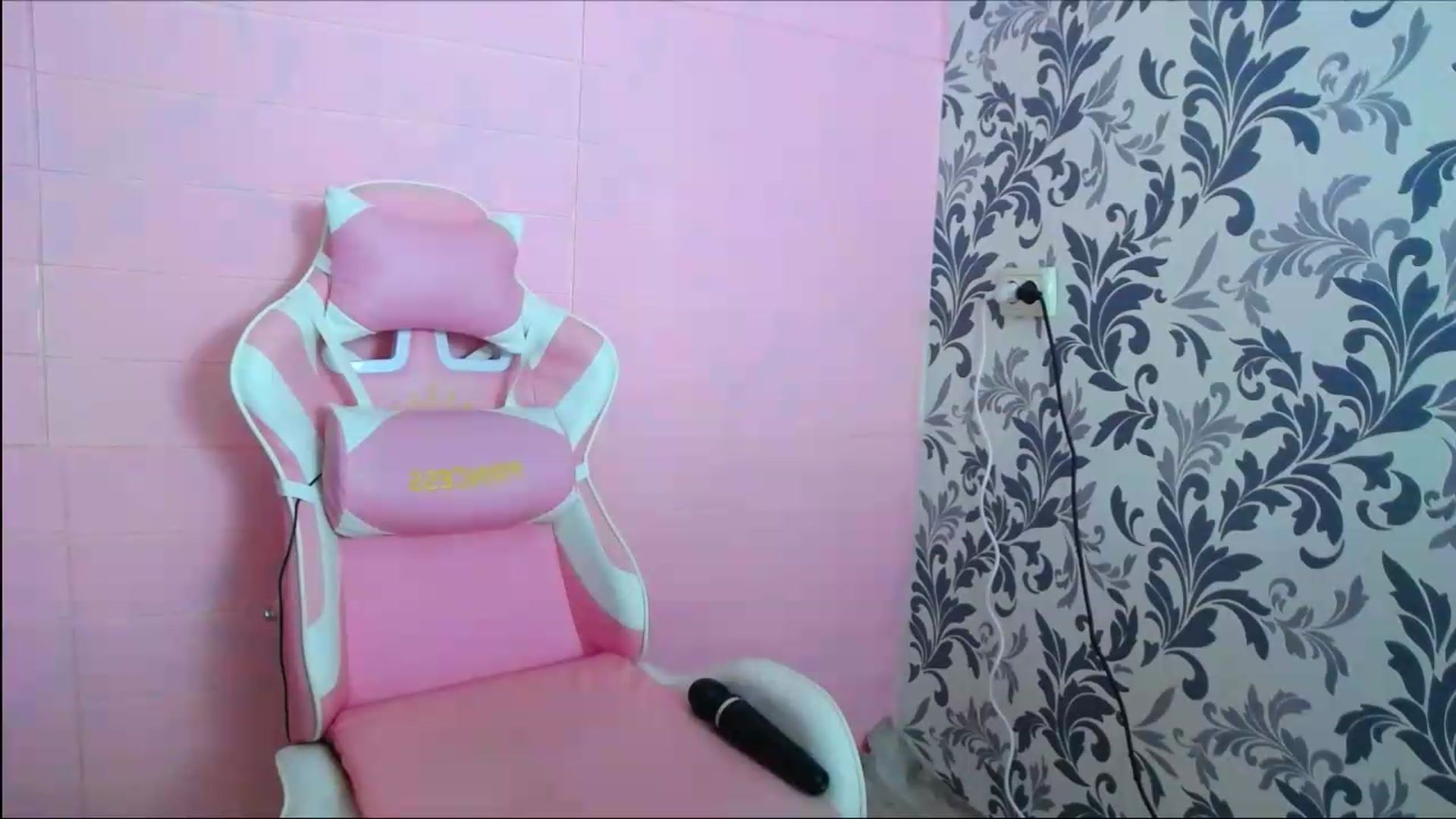 Gallery image thumbnail from Selenita007's myfreecams stream on, 07/17/2026, 09:35 image 20 of 20