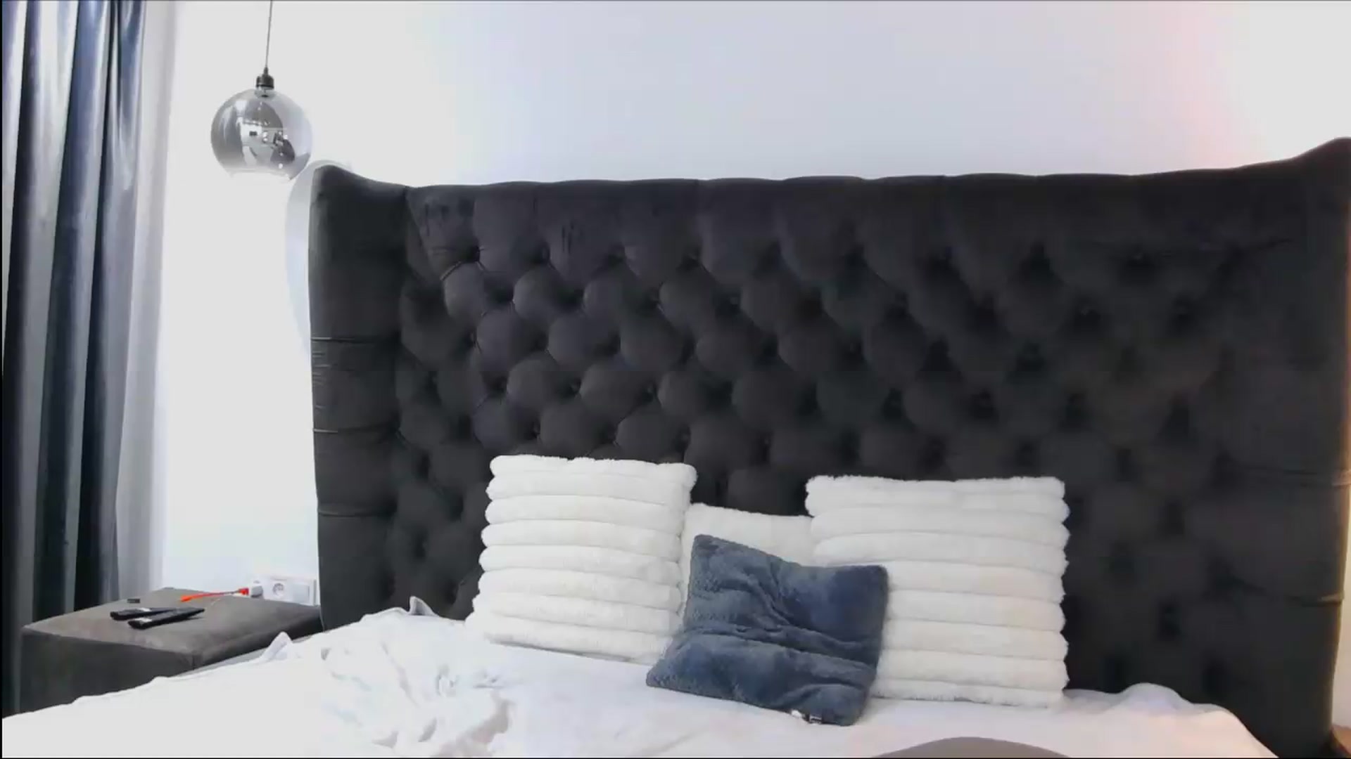 Gallery image thumbnail from Selenita007's myfreecams stream on, 08/04/2026, 10:01 image 14 of 20