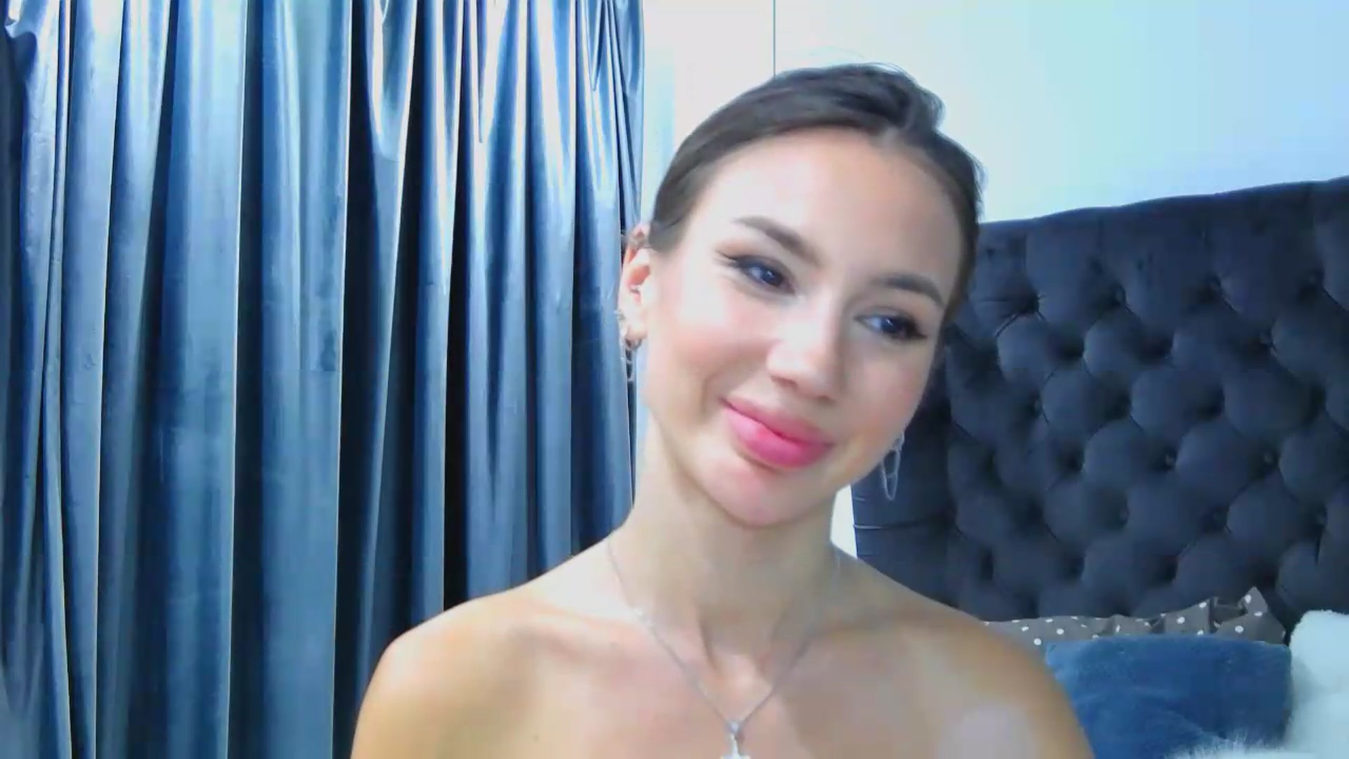 Gallery image thumbnail from Selenita007's myfreecams stream on, 09/04/2026, 14:09 image 12 of 20