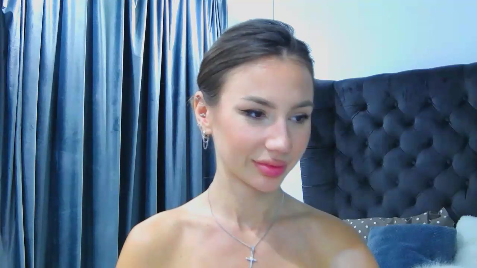 Gallery image thumbnail from Selenita007's myfreecams stream on, 09/04/2026, 14:09 image 13 of 20