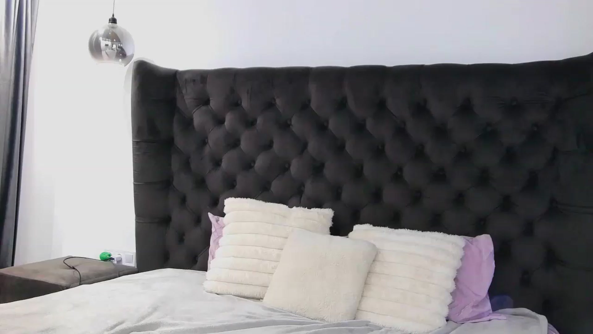 Gallery image thumbnail from Selenita007's myfreecams stream on, 09/22/2026, 08:23 image 5 of 20
