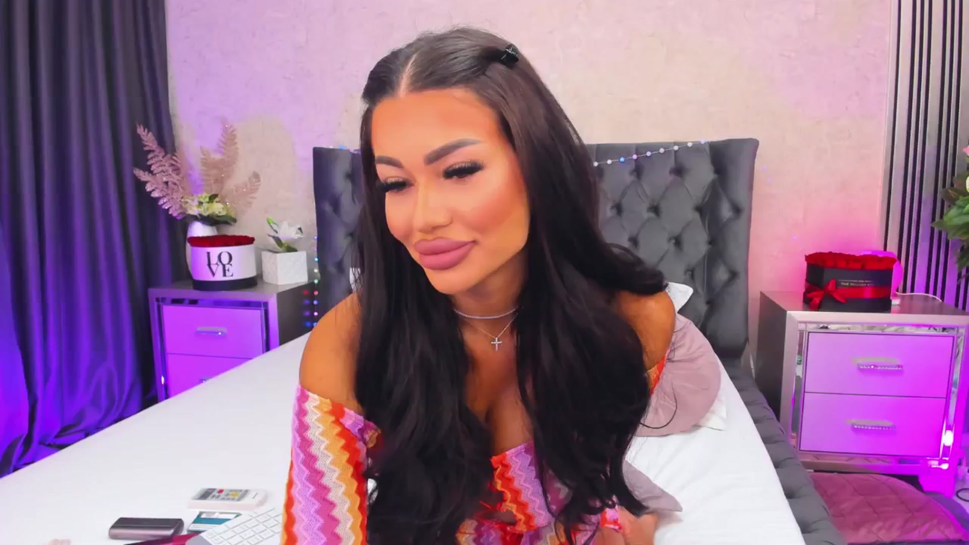 Gallery image thumbnail from Selenna_Sky's myfreecams stream on, 07/11/2024, 07:05 image 2 of 20