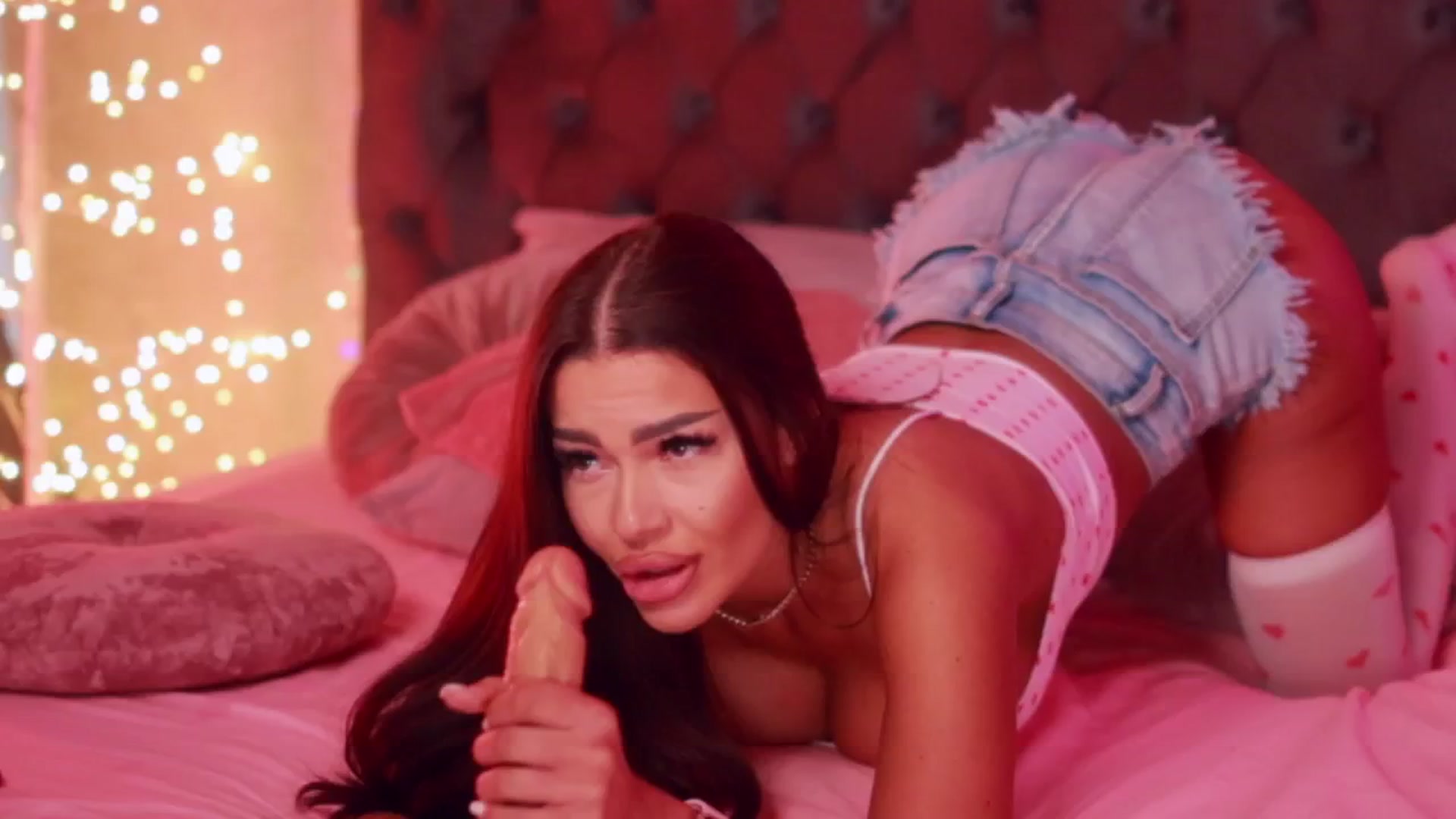 Gallery image thumbnail from Selenna_Sky's myfreecams stream on, 02/04/2025, 11:53 image 3 of 20
