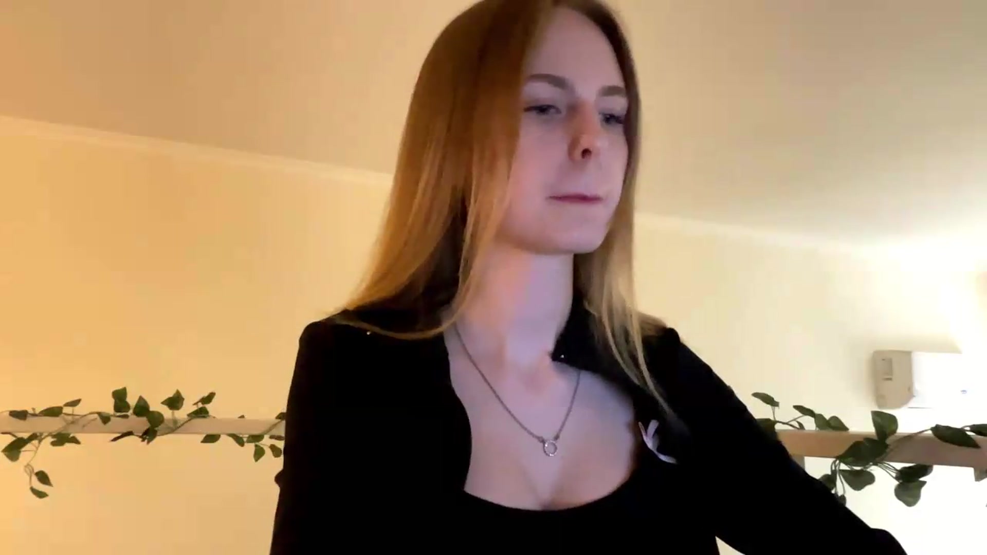 Gallery image thumbnail from SelinaMynx's myfreecams stream on, 05/29/2026, 14:38 image 2 of 20