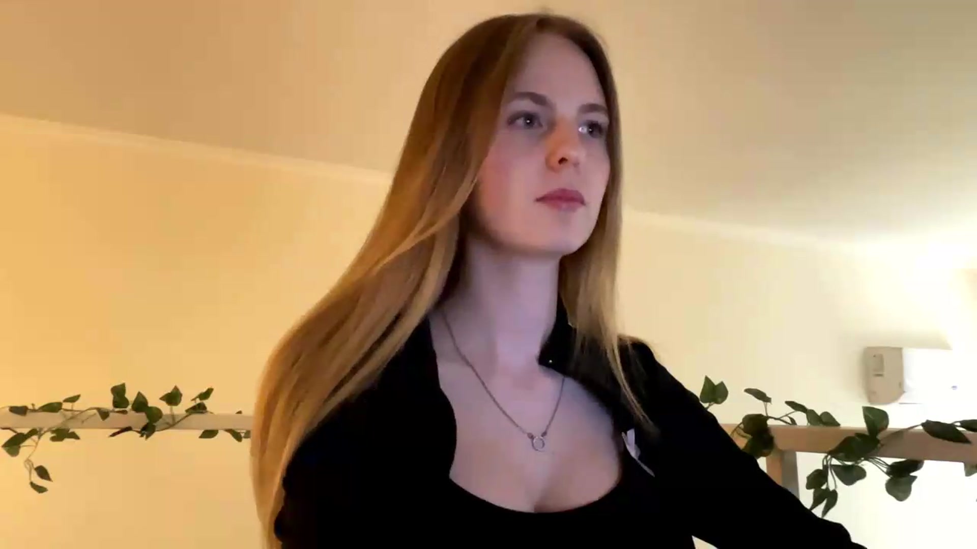 Gallery image thumbnail from SelinaMynx's myfreecams stream on, 05/29/2026, 14:38 image 3 of 20