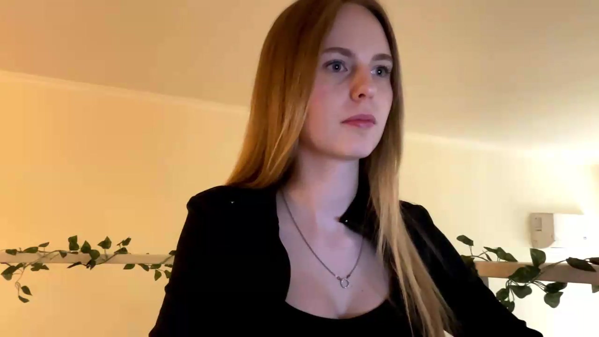 Gallery image thumbnail from SelinaMynx's myfreecams stream on, 05/29/2026, 14:38 image 12 of 20