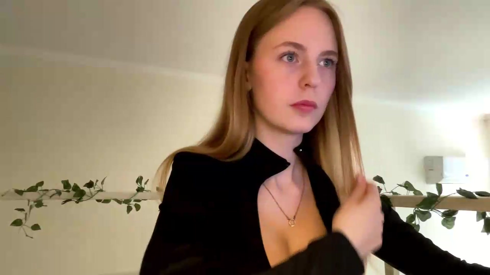 Gallery image thumbnail from SelinaMynx's myfreecams stream on, 06/01/2026, 09:45 image 18 of 20
