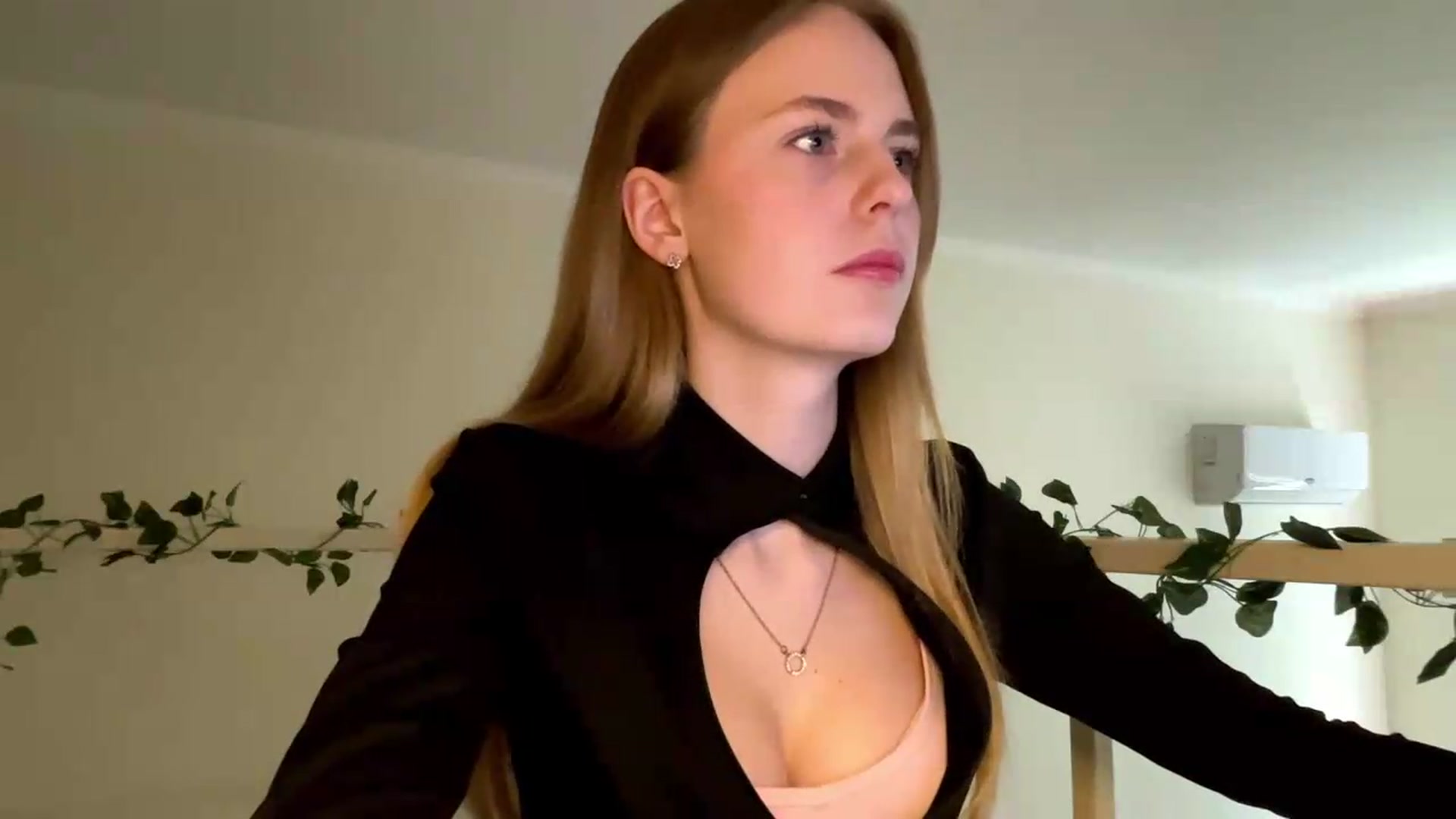 Gallery image thumbnail from SelinaMynx's myfreecams stream on, 06/01/2026, 11:03 image 18 of 20