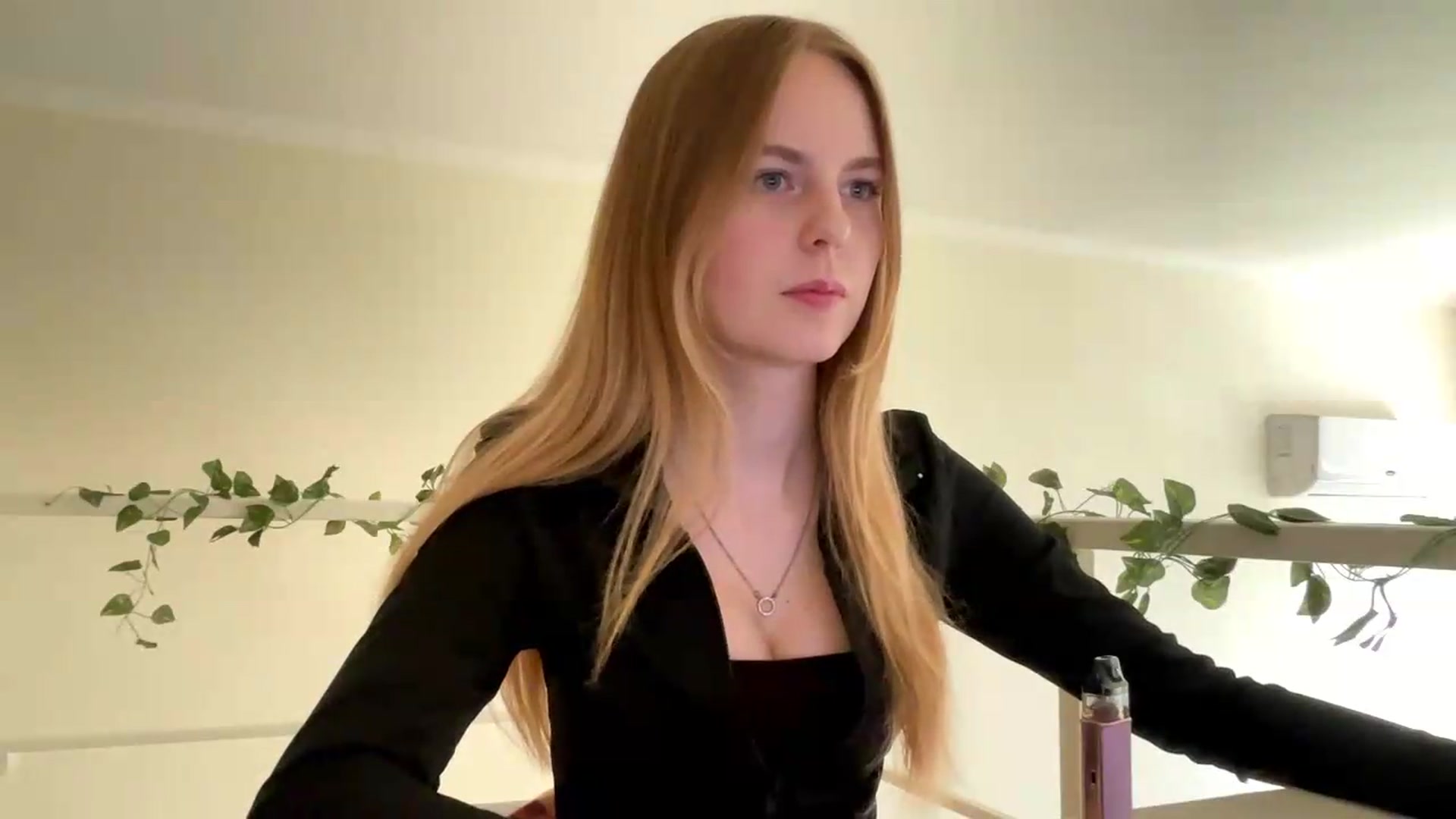 Gallery image thumbnail from SelinaMynx's myfreecams stream on, 06/02/2026, 12:50 image 7 of 20