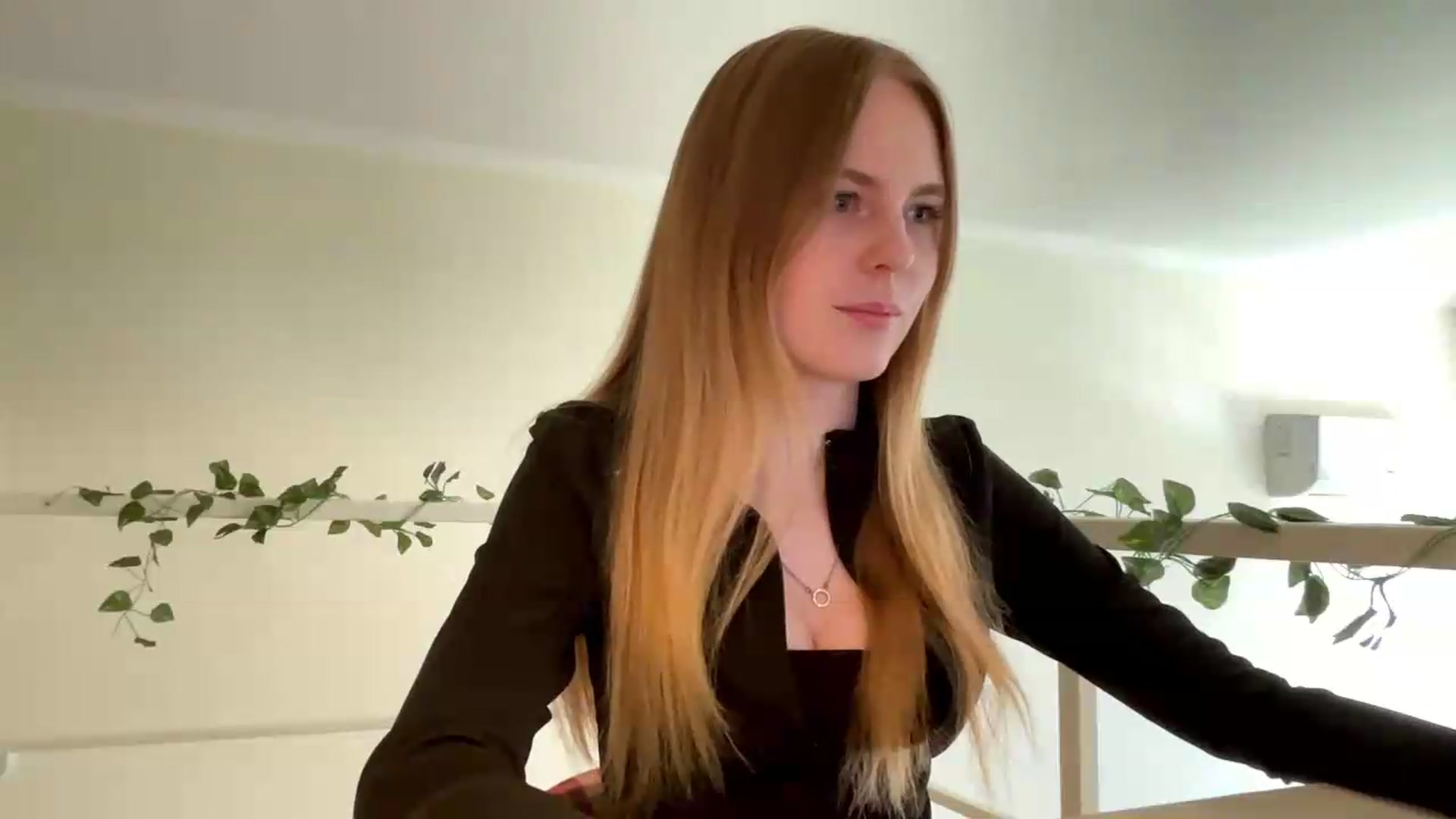 Gallery image thumbnail from SelinaMynx's myfreecams stream on, 06/02/2026, 14:05 image 10 of 20