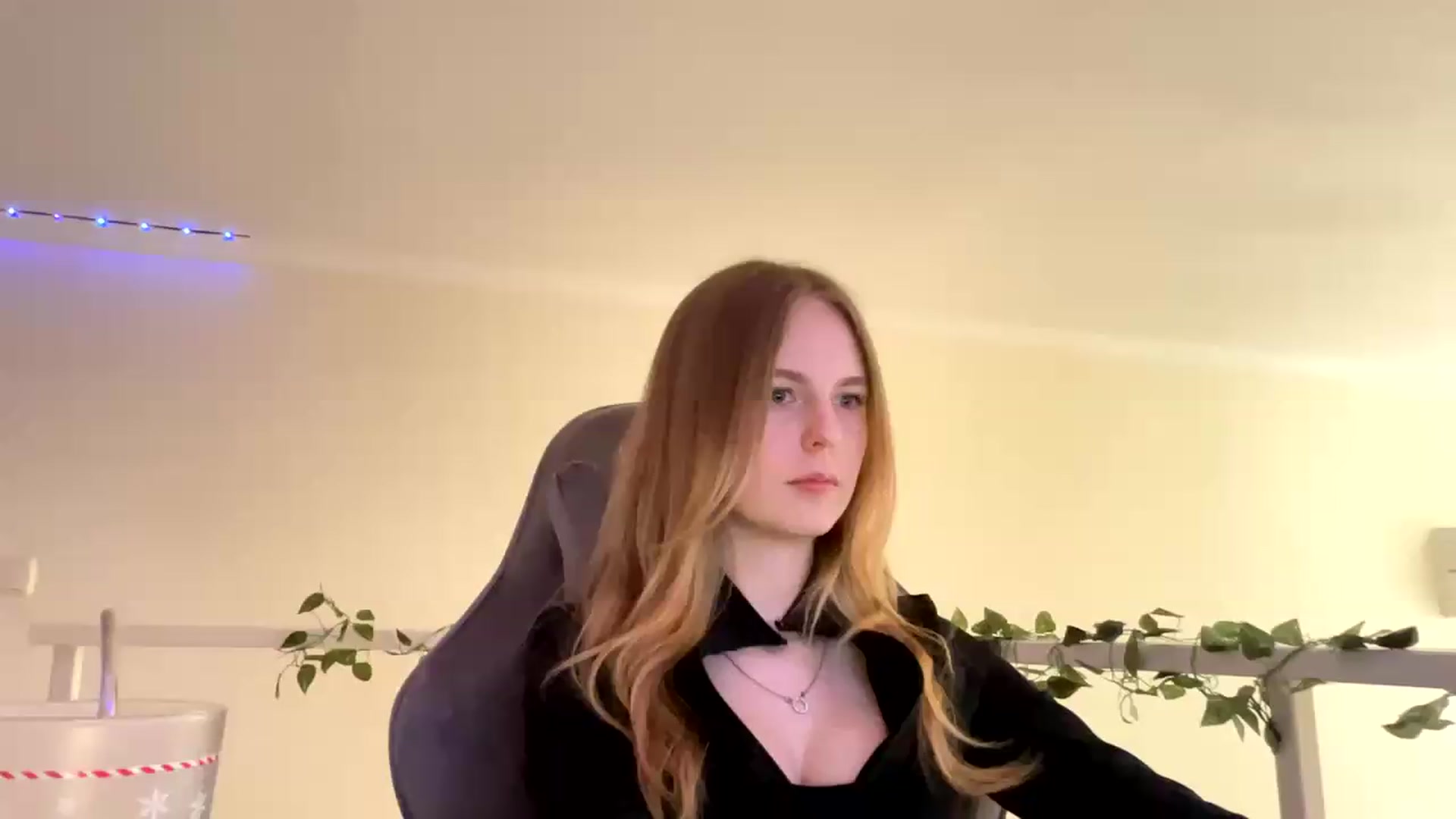 Gallery image thumbnail from SelinaMynx's myfreecams stream on, 06/05/2026, 12:10 image 5 of 20