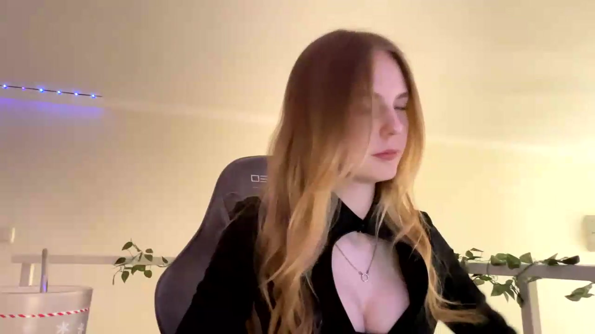 Gallery image thumbnail from SelinaMynx's myfreecams stream on, 06/05/2026, 12:10 image 10 of 20