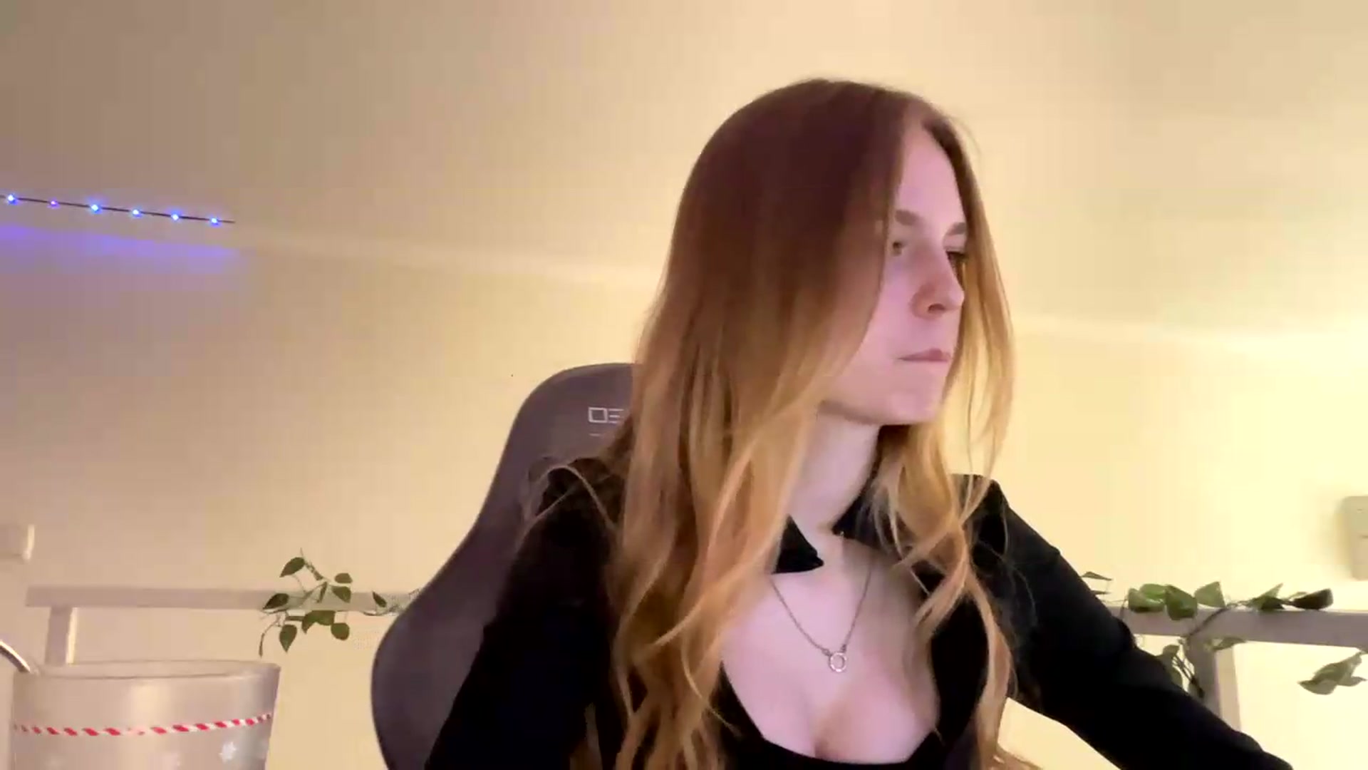 Gallery image thumbnail from SelinaMynx's myfreecams stream on, 06/05/2026, 12:10 image 2 of 20