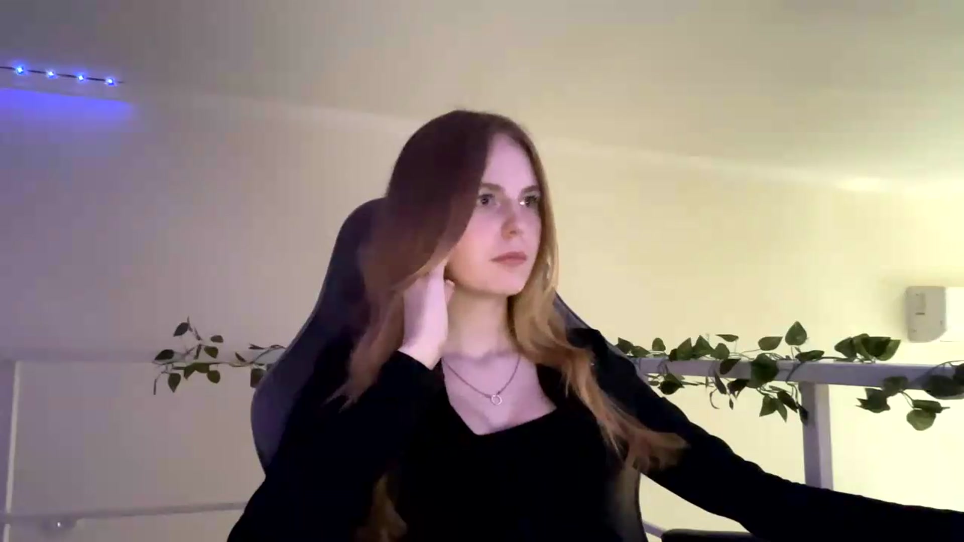 Gallery image thumbnail from SelinaMynx's myfreecams stream on, 06/05/2026, 15:03 image 18 of 20