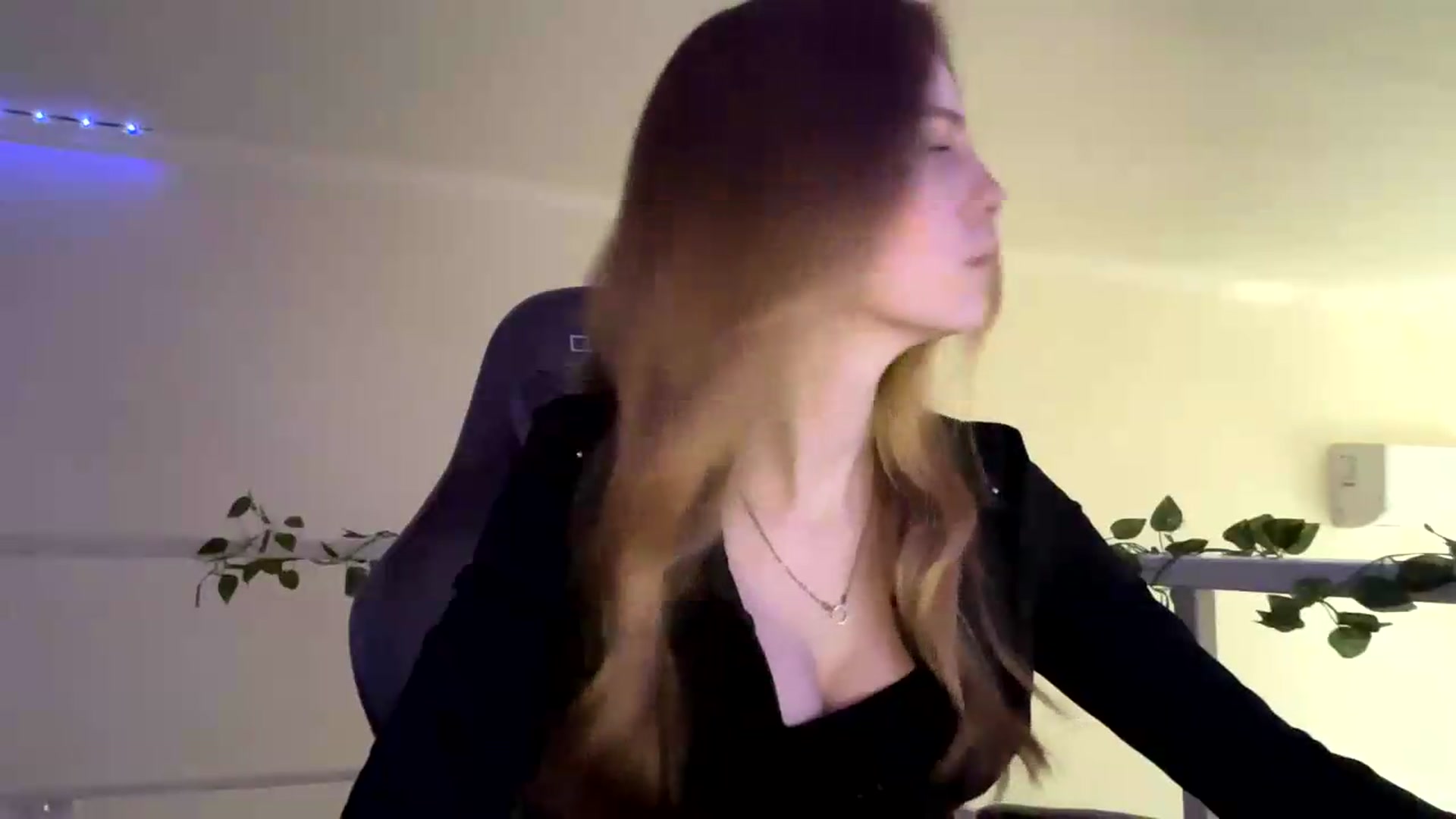 Gallery image thumbnail from SelinaMynx's myfreecams stream on, 06/05/2026, 15:03 image 12 of 20