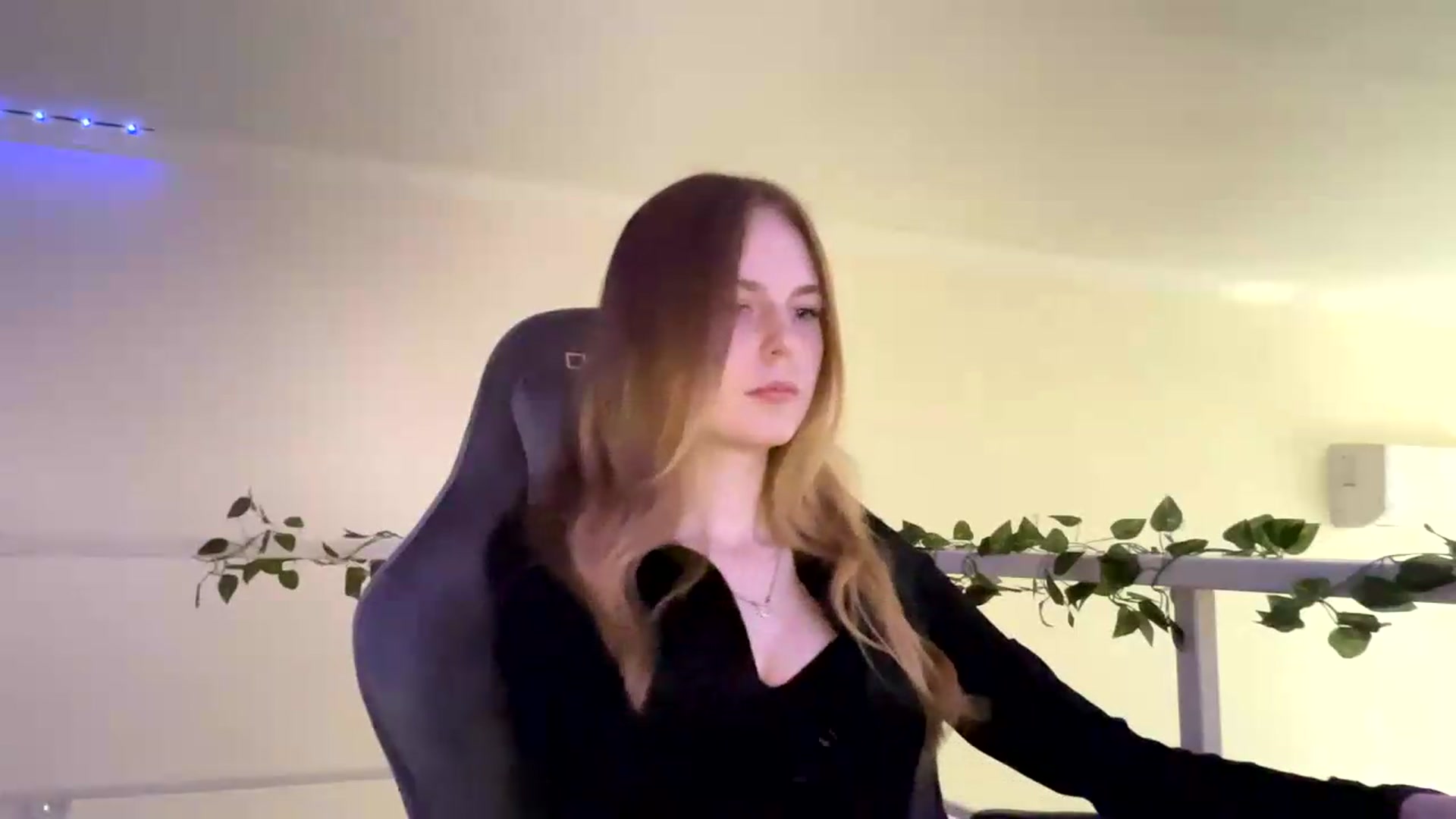 Gallery image thumbnail from SelinaMynx's myfreecams stream on, 06/05/2026, 15:03 image 4 of 20