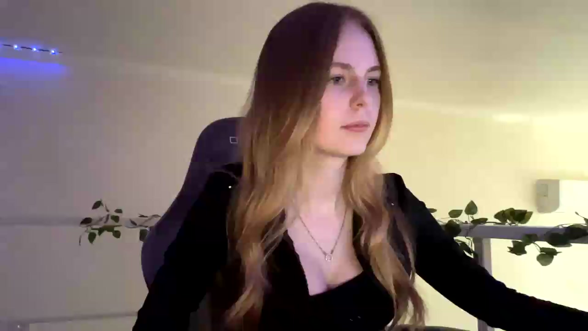 Gallery image thumbnail from SelinaMynx's myfreecams stream on, 06/05/2026, 15:03 image 10 of 20