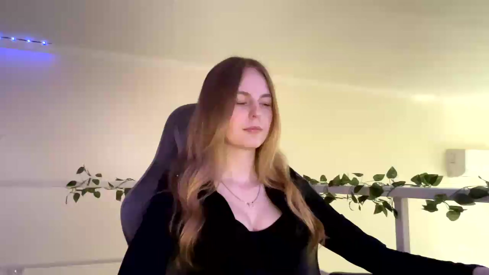 Gallery image thumbnail from SelinaMynx's myfreecams stream on, 06/05/2026, 15:03 image 1 of 20