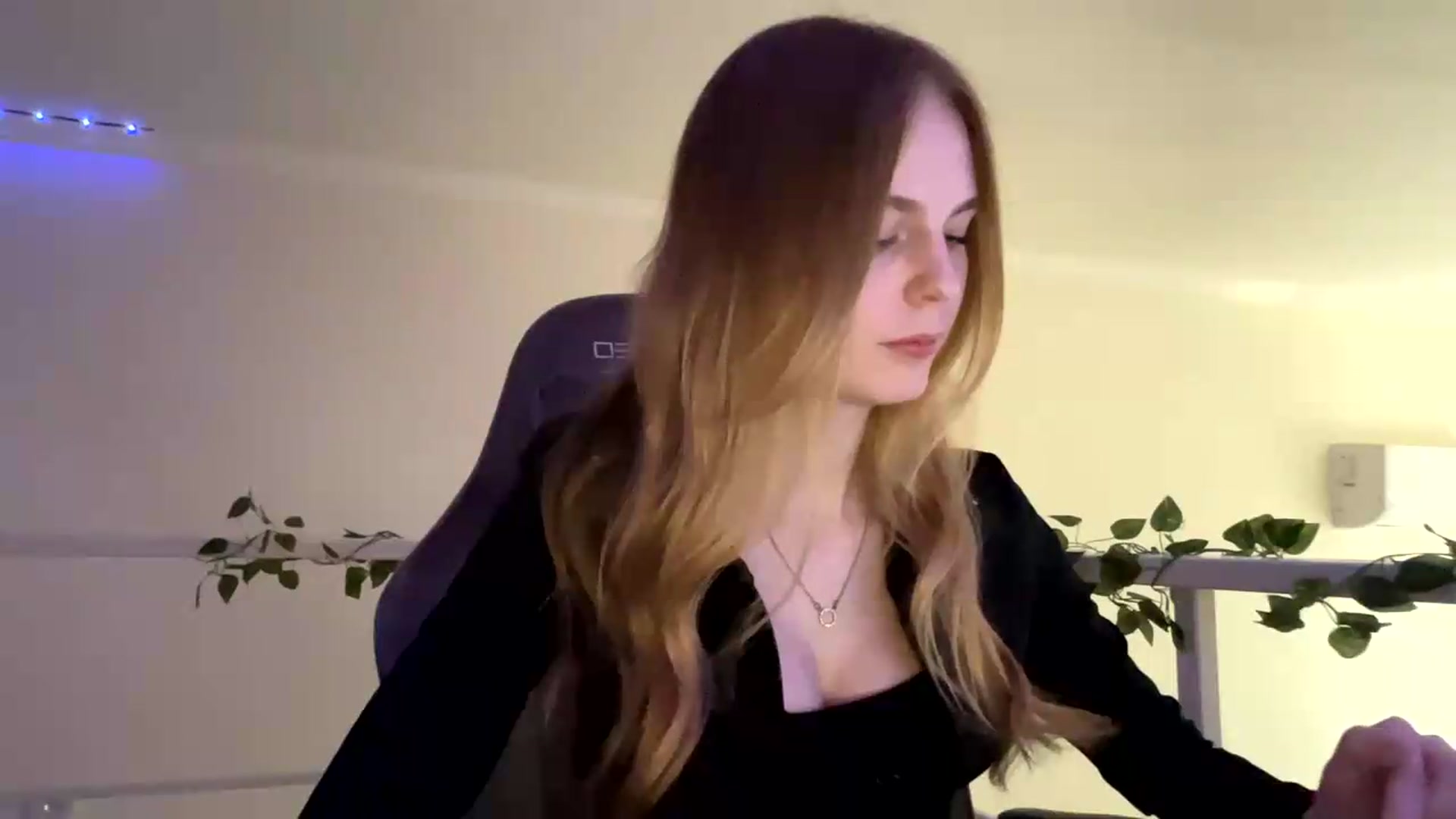 Gallery image thumbnail from SelinaMynx's myfreecams stream on, 06/05/2026, 15:03 image 5 of 20