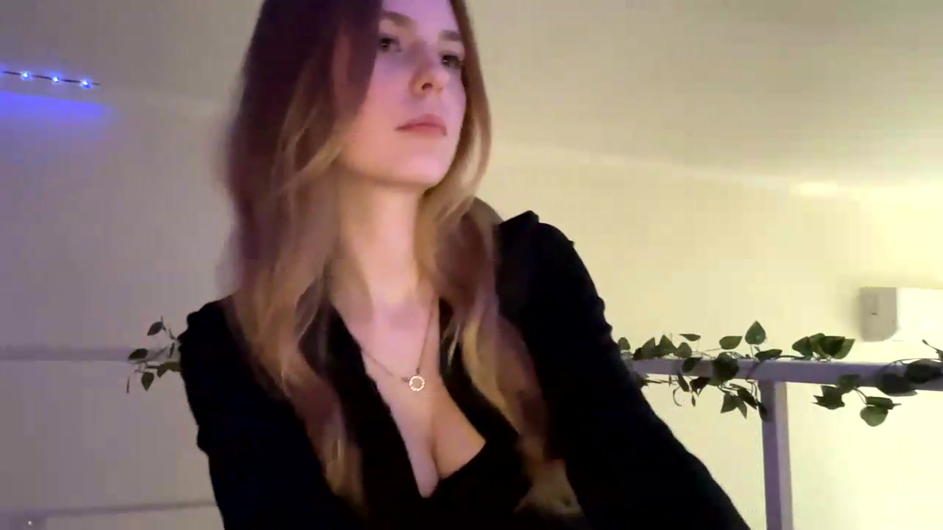 Gallery image thumbnail from SelinaMynx's myfreecams stream on, 06/05/2026, 15:03 image 14 of 20