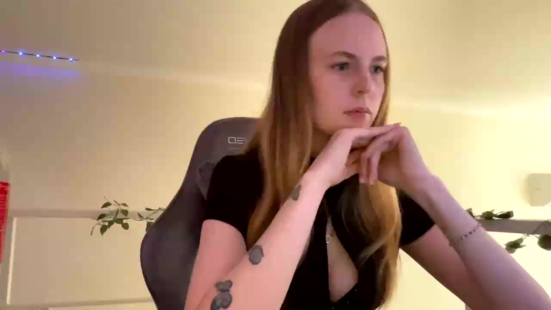 Gallery image thumbnail from SelinaMynx's myfreecams stream on, 06/07/2026, 08:25 image 15 of 20