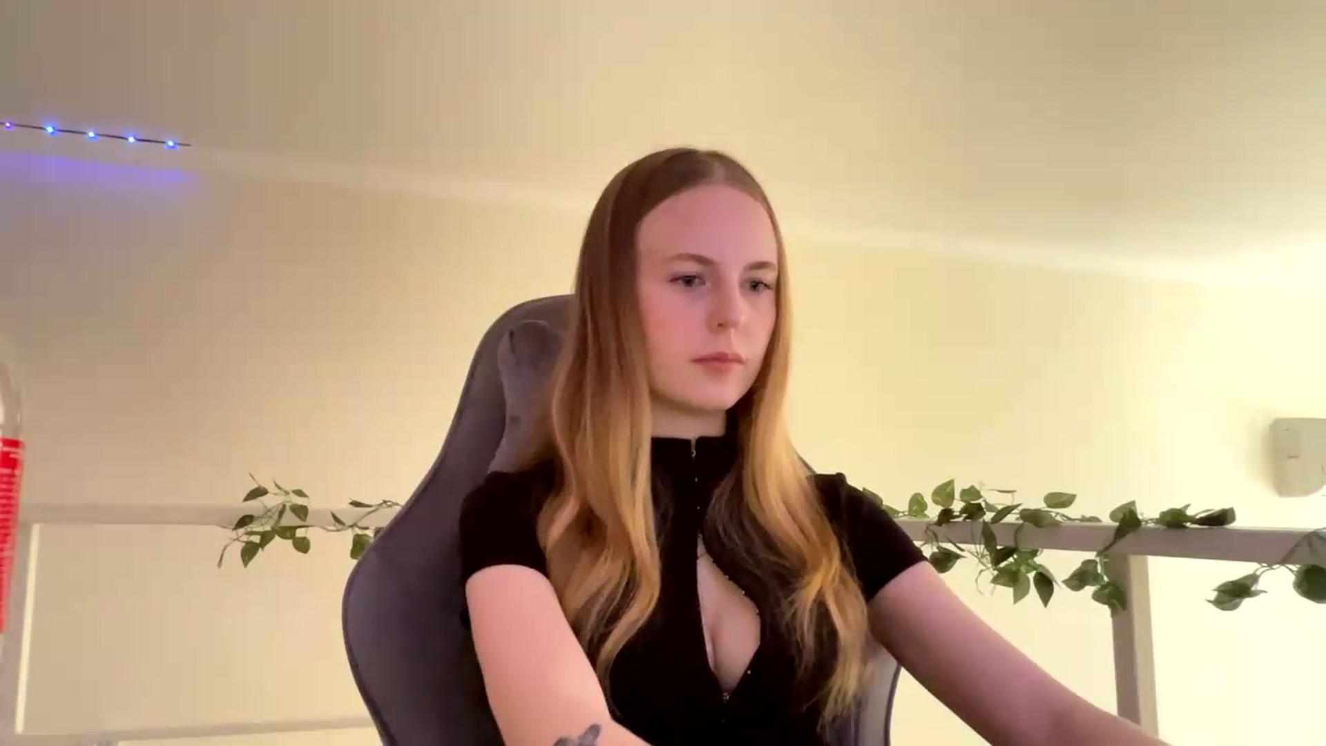 Gallery image thumbnail from SelinaMynx's myfreecams stream on, 06/07/2026, 08:25 image 5 of 20