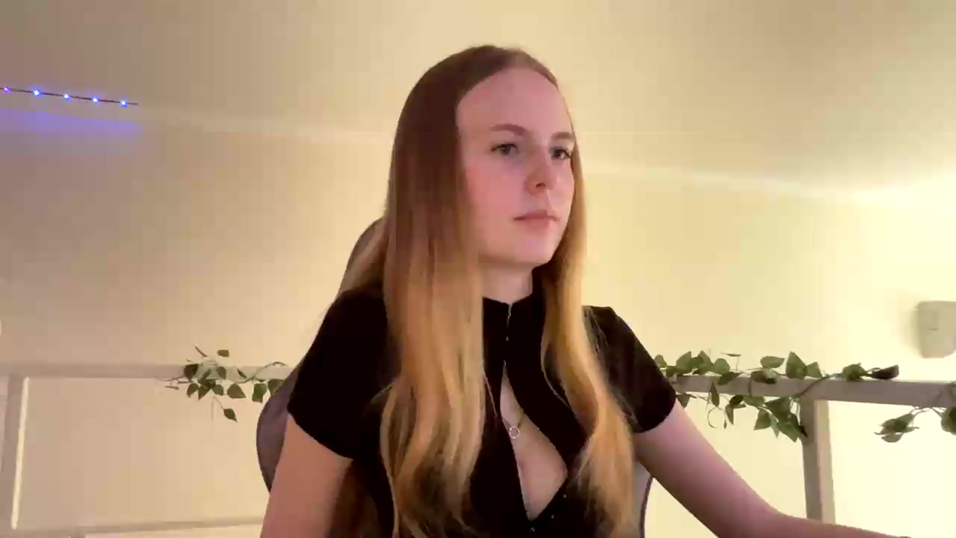 Gallery image thumbnail from SelinaMynx's myfreecams stream on, 06/07/2026, 10:05 image 1 of 20