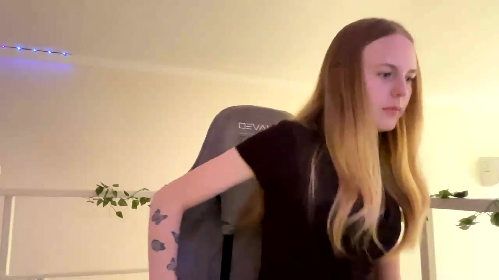 Gallery image thumbnail from SelinaMynx's myfreecams stream on, 06/07/2026, 10:05 image 18 of 20