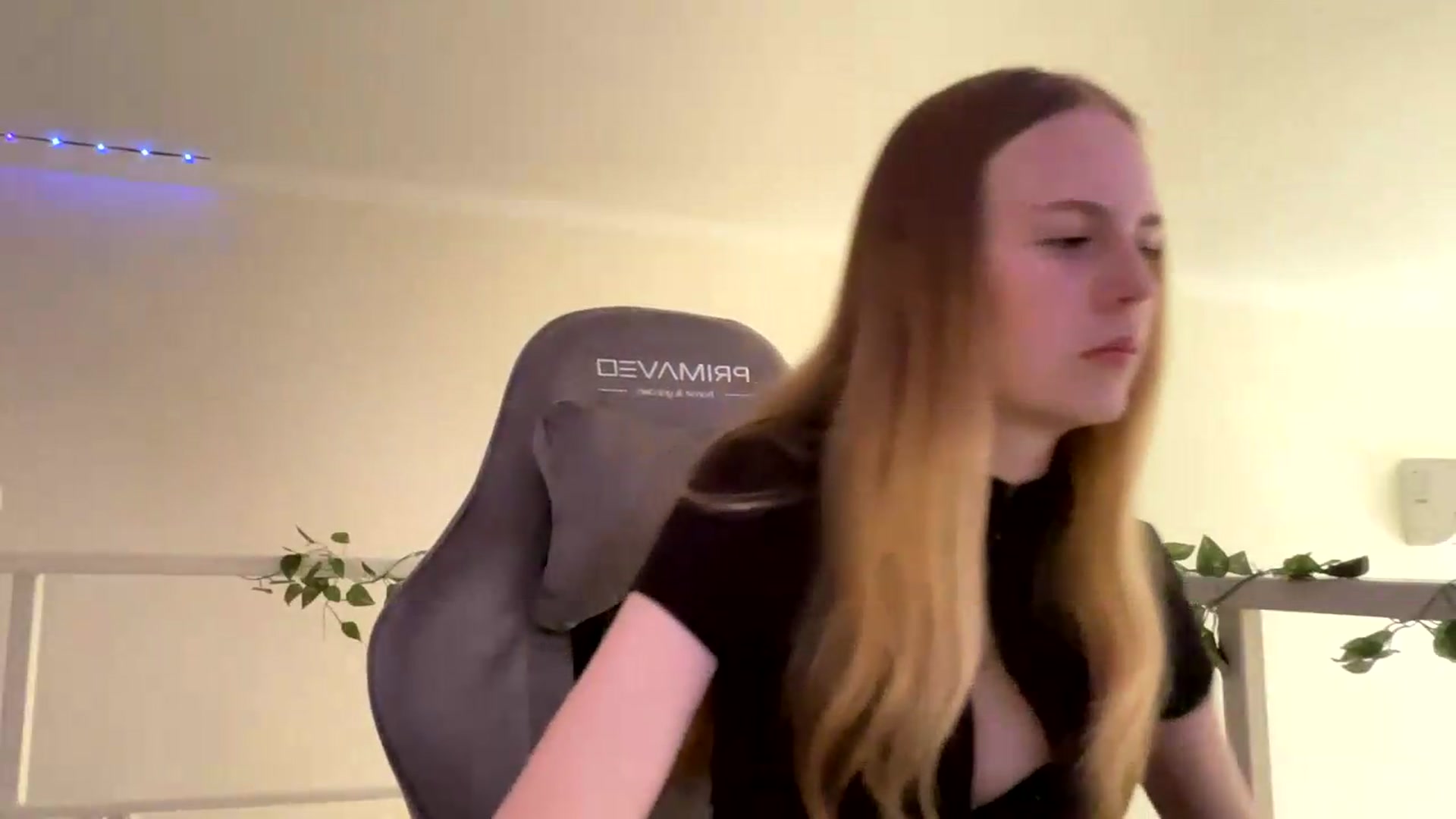 Gallery image thumbnail from SelinaMynx's myfreecams stream on, 06/07/2026, 10:05 image 12 of 20