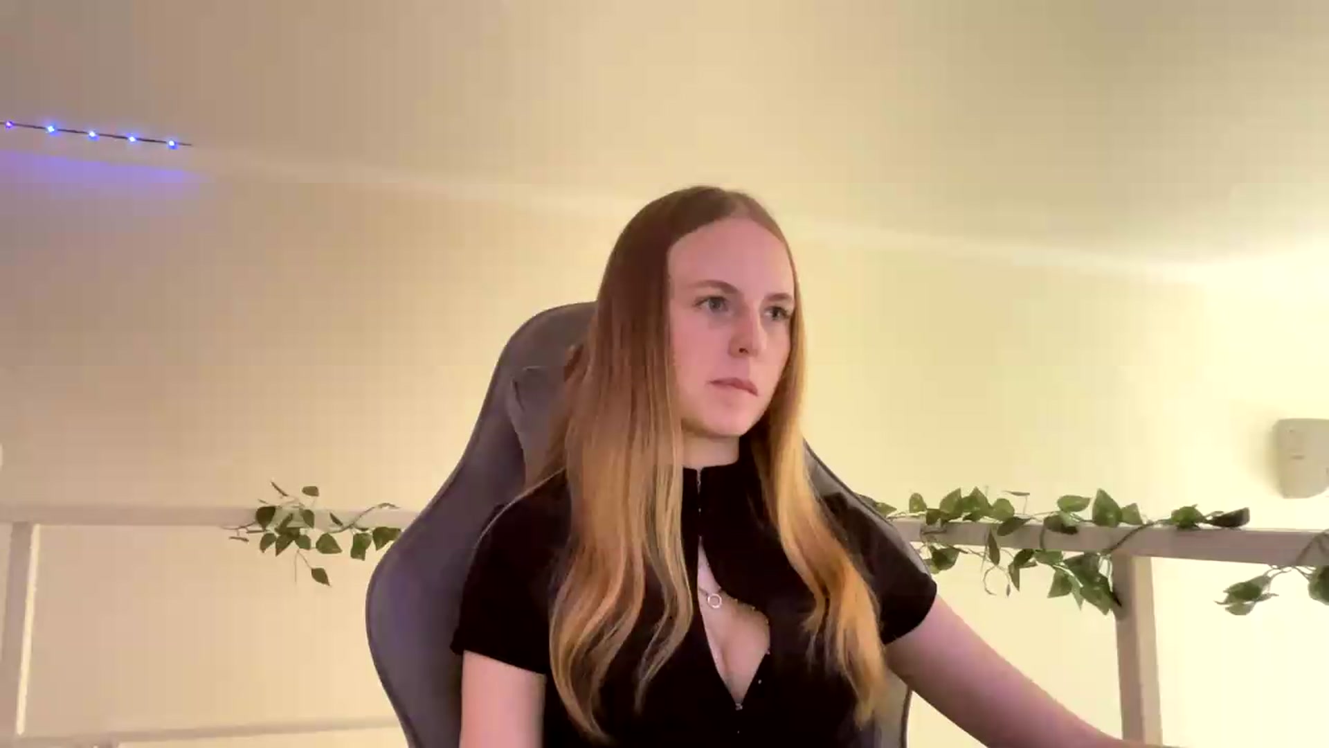 Gallery image thumbnail from SelinaMynx's myfreecams stream on, 06/07/2026, 10:05 image 7 of 20