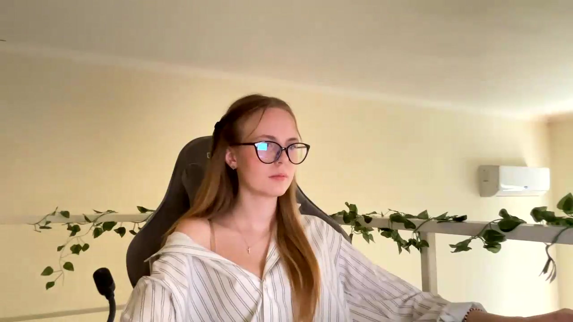 Gallery image thumbnail from SelinaMynx's myfreecams stream on, 06/22/2026, 11:28 image 13 of 20