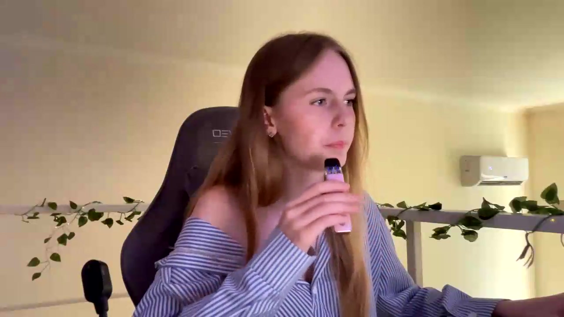 Gallery image thumbnail from SelinaMynx's myfreecams stream on, 06/23/2026, 14:02 image 7 of 20