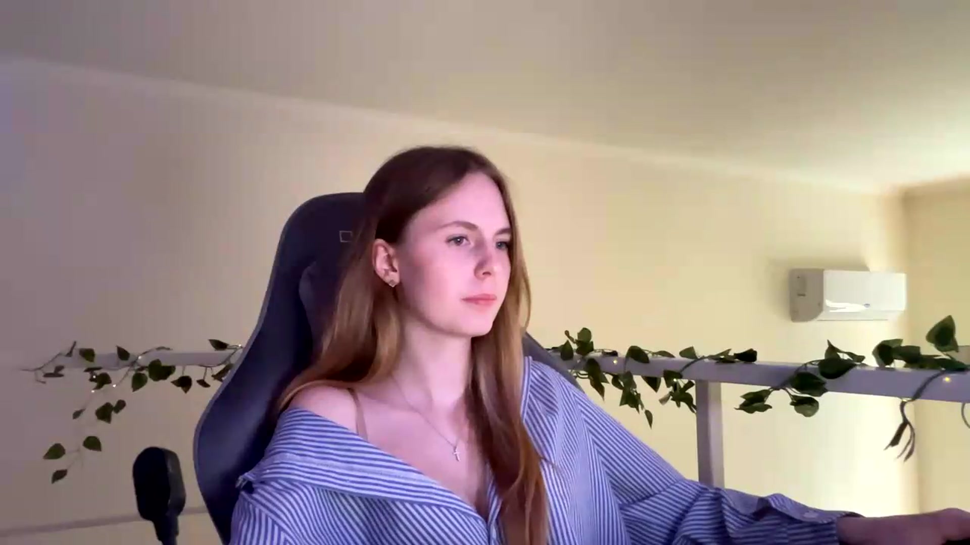 Gallery image thumbnail from SelinaMynx's myfreecams stream on, 06/23/2026, 14:02 image 20 of 20
