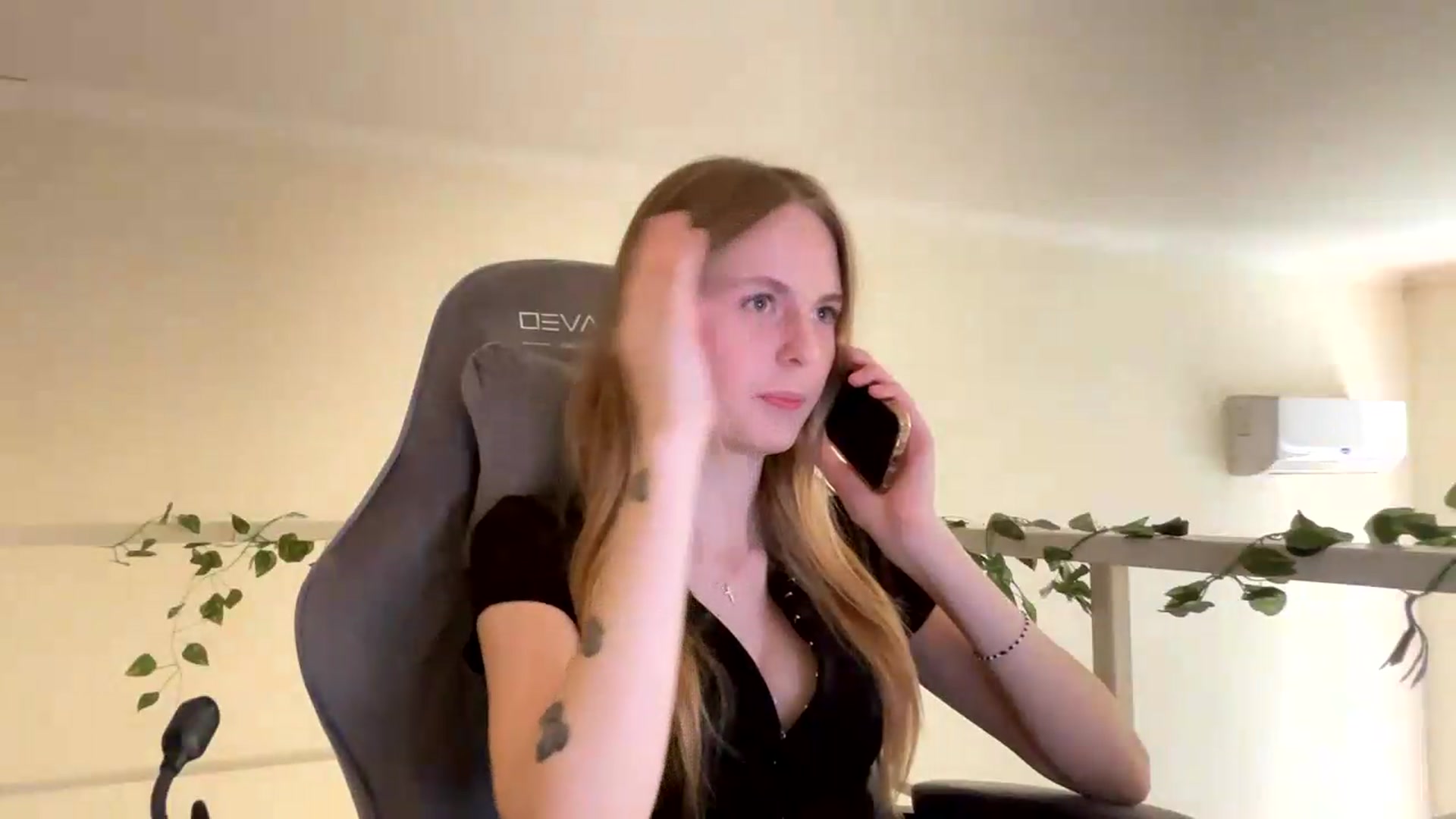 Gallery image thumbnail from SelinaMynx's myfreecams stream on, 06/24/2026, 09:09 image 14 of 20