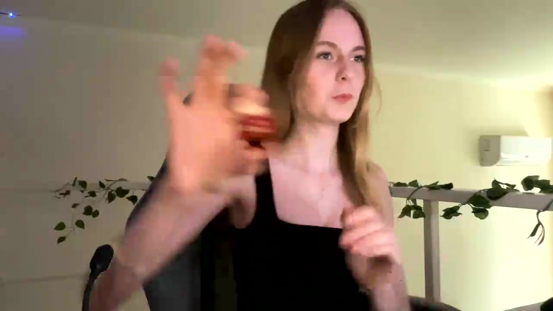 Gallery image thumbnail from SelinaMynx's myfreecams stream on, 06/25/2026, 12:25 image 3 of 20
