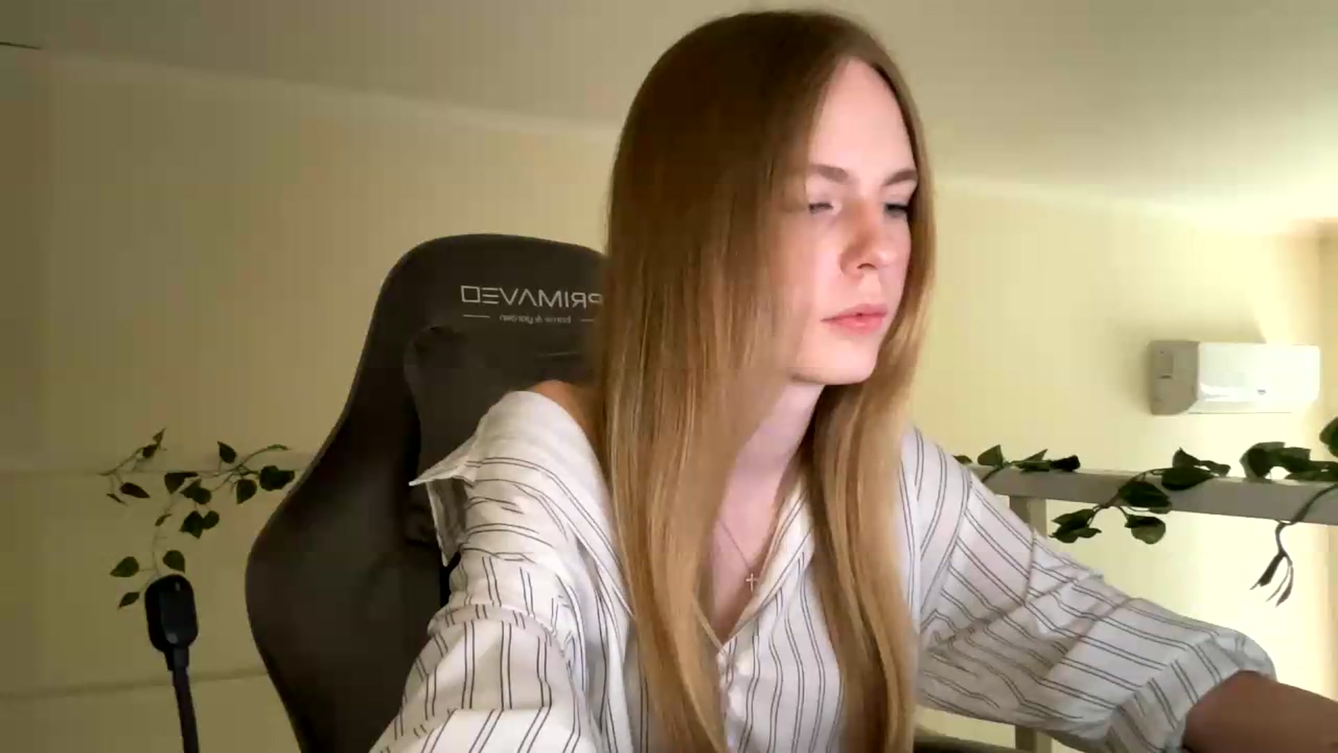 Gallery image thumbnail from SelinaMynx's myfreecams stream on, 06/26/2026, 09:01 image 20 of 20