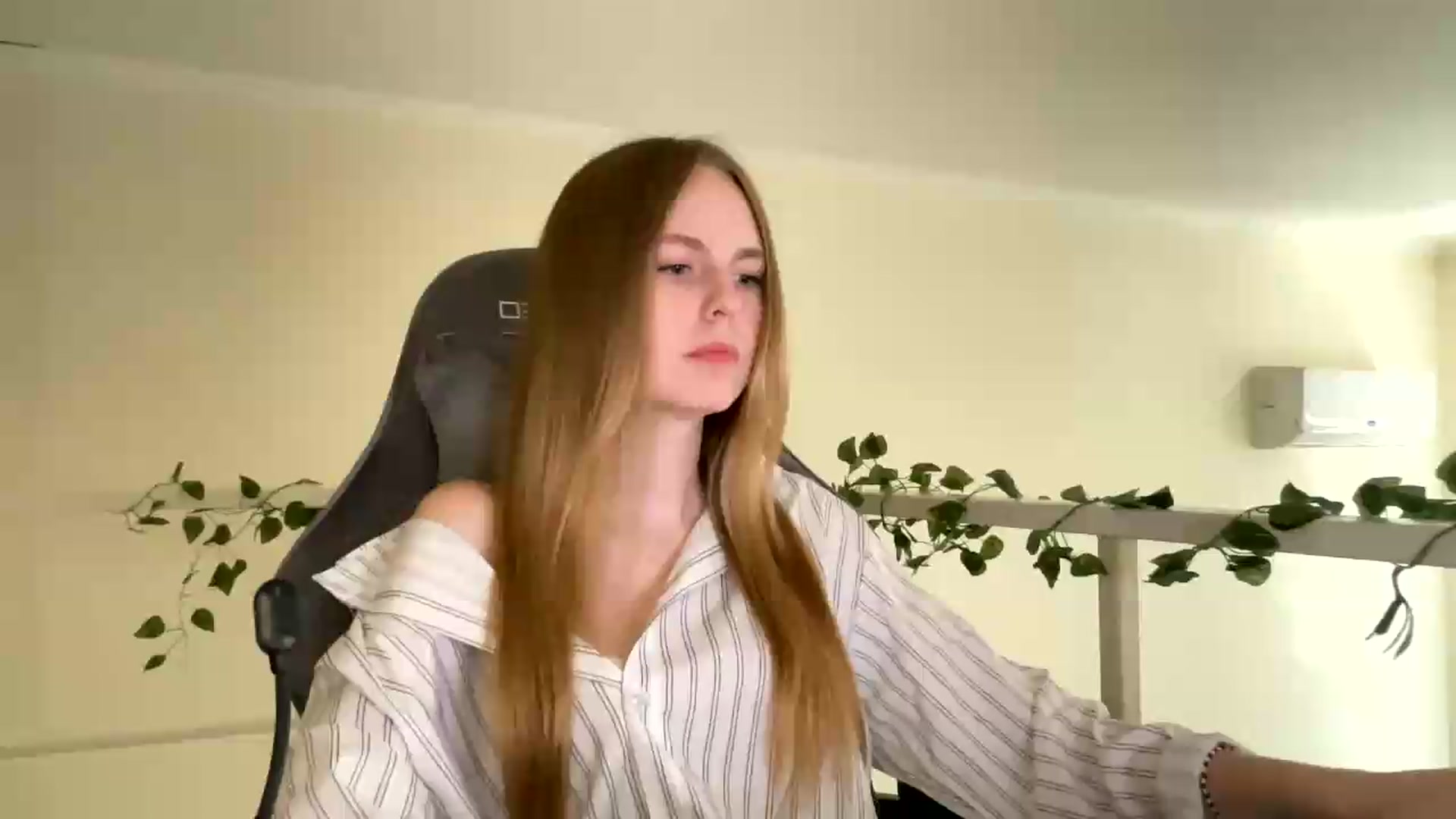 Gallery image thumbnail from SelinaMynx's myfreecams stream on, 06/26/2026, 14:00 image 1 of 20