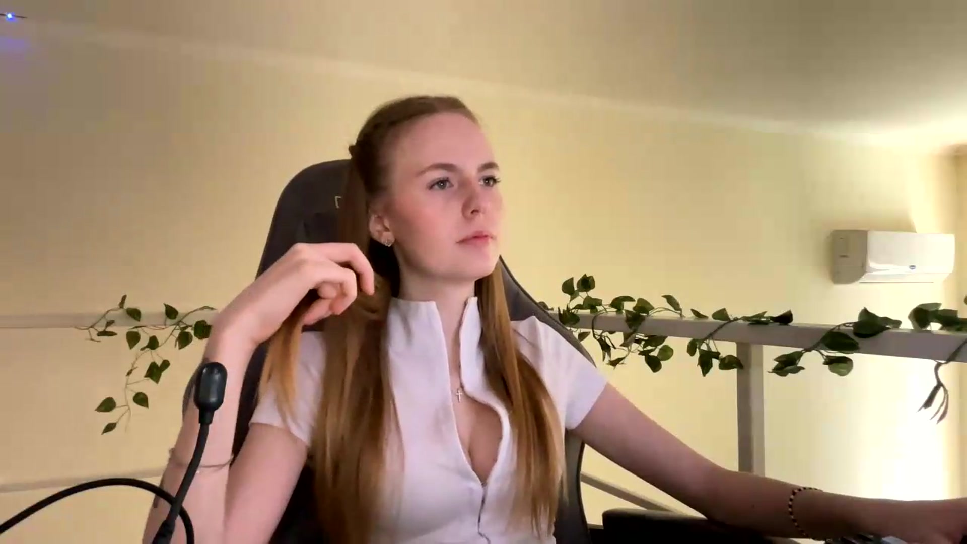 Gallery image thumbnail from SelinaMynx's myfreecams stream on, 06/28/2026, 09:59 image 11 of 20