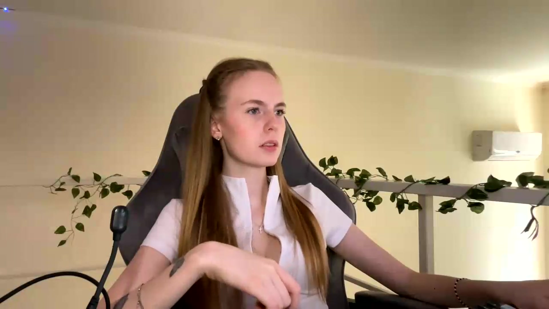 Gallery image thumbnail from SelinaMynx's myfreecams stream on, 06/28/2026, 09:59 image 8 of 20