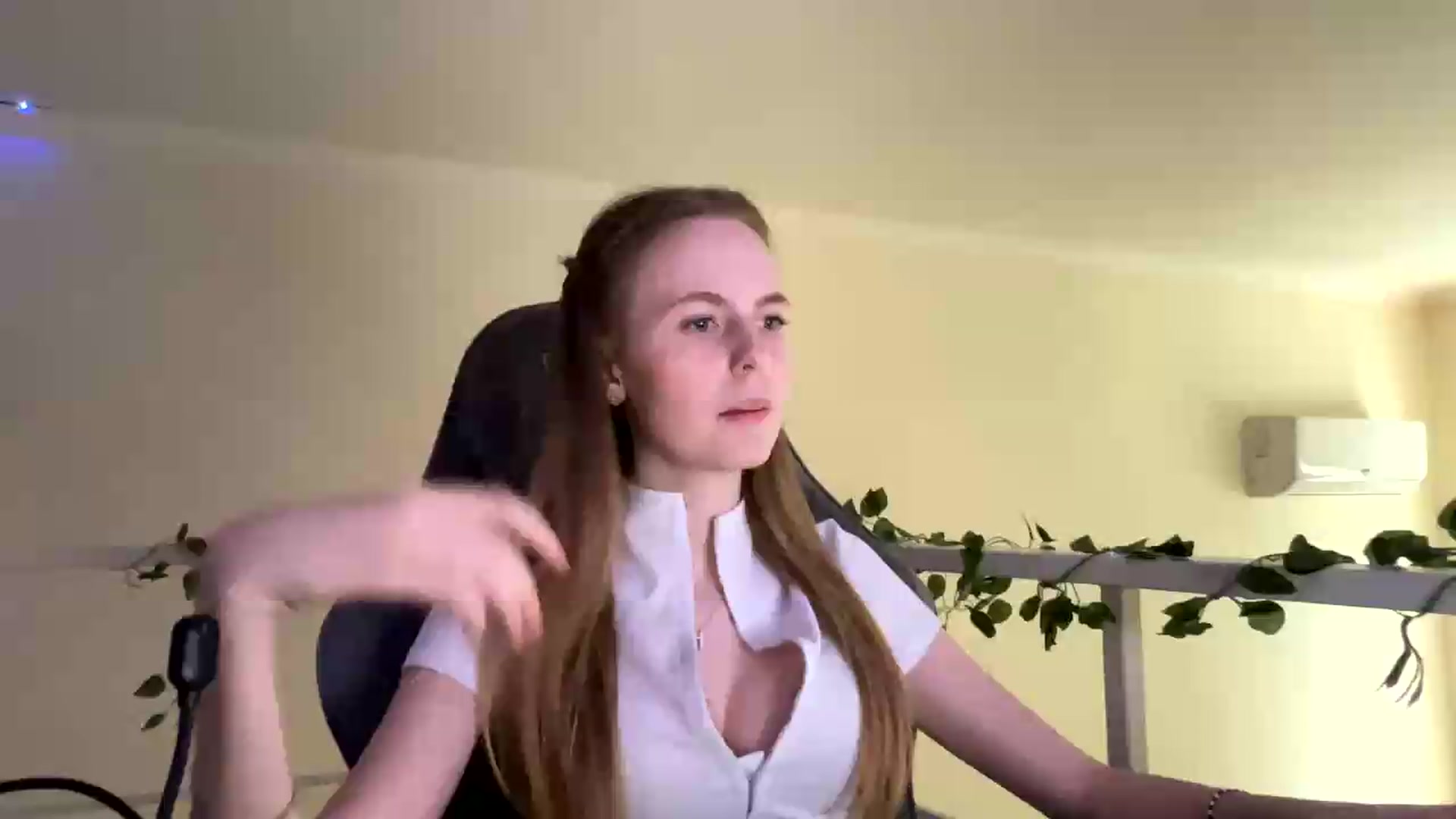 Gallery image thumbnail from SelinaMynx's myfreecams stream on, 06/28/2026, 13:55 image 4 of 20