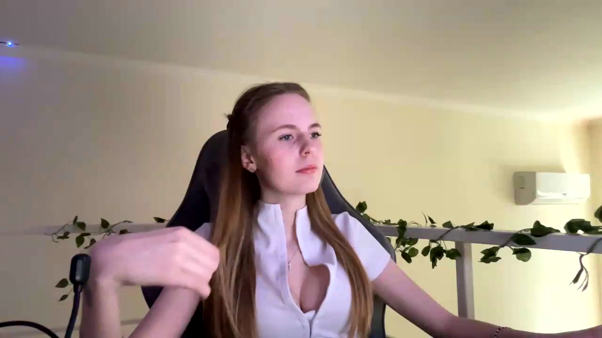 Gallery image thumbnail from SelinaMynx's myfreecams stream on, 06/28/2026, 13:55 image 5 of 20