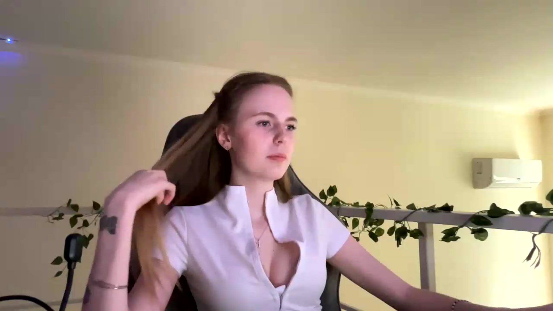 Gallery image thumbnail from SelinaMynx's myfreecams stream on, 06/28/2026, 13:55 image 3 of 20