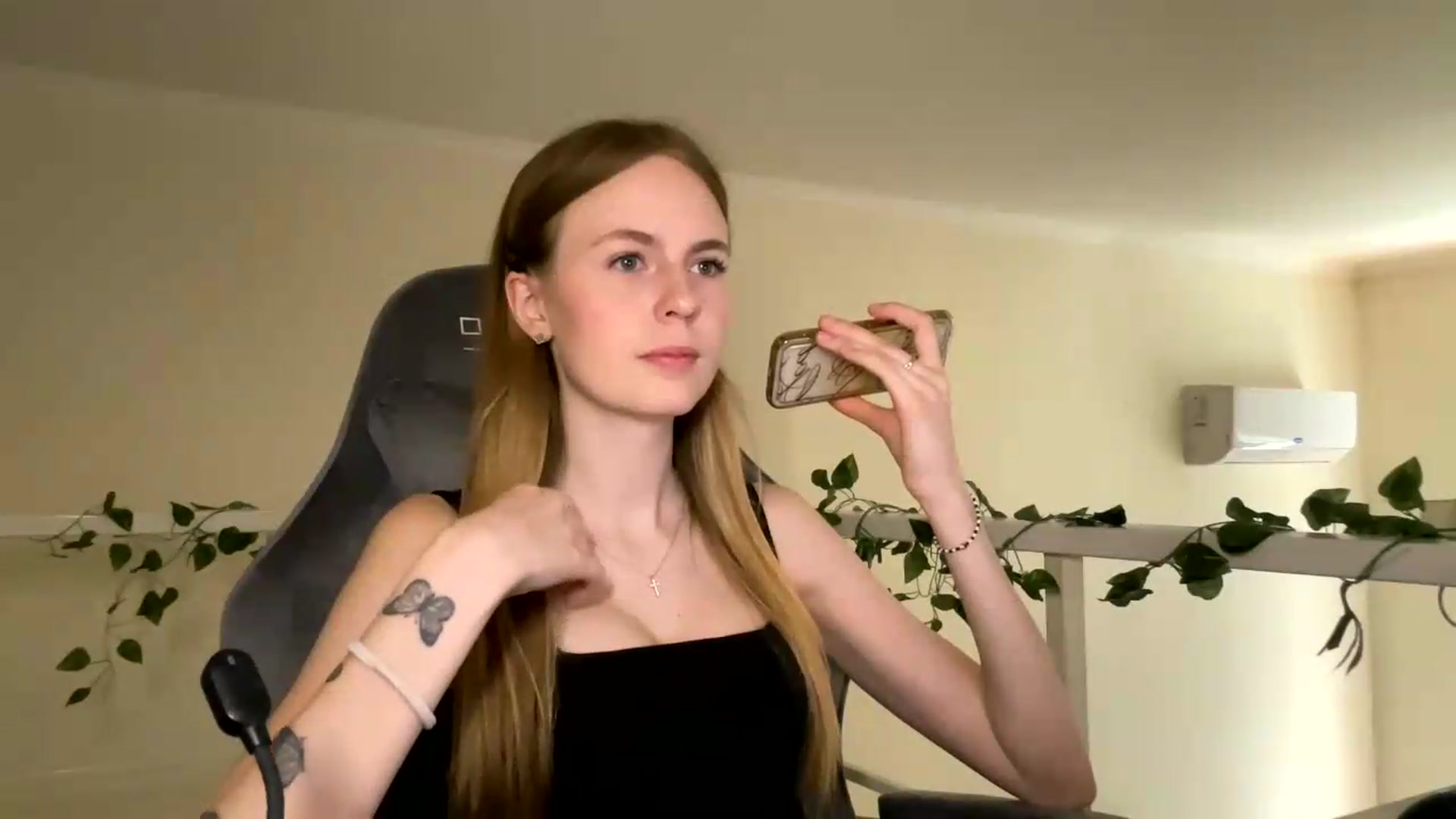 Gallery image thumbnail from SelinaMynx's myfreecams stream on, 06/29/2026, 08:51 image 7 of 20