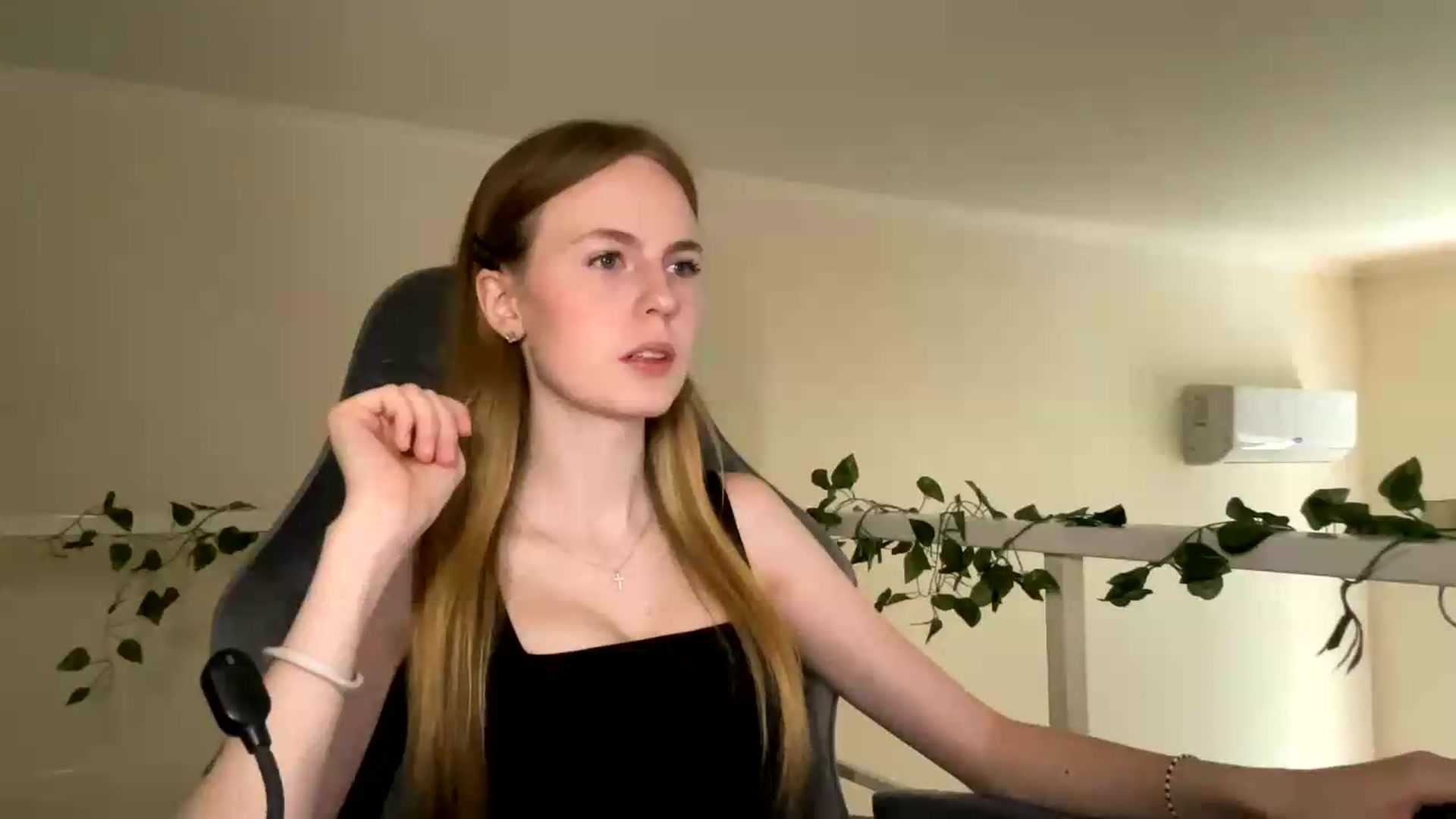 Gallery image thumbnail from SelinaMynx's myfreecams stream on, 06/29/2026, 08:51 image 19 of 20