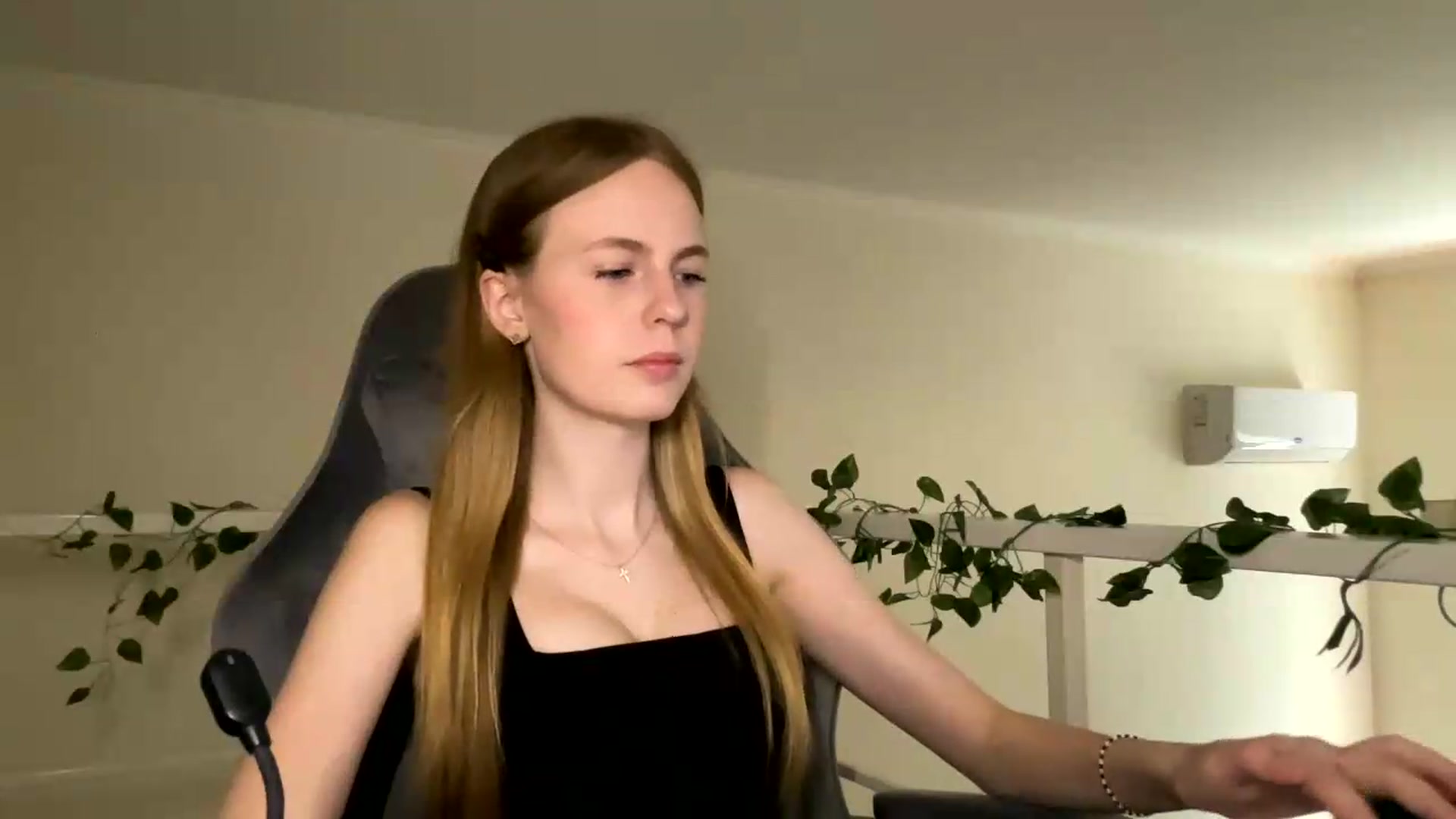 Gallery image thumbnail from SelinaMynx's myfreecams stream on, 06/29/2026, 08:51 image 20 of 20