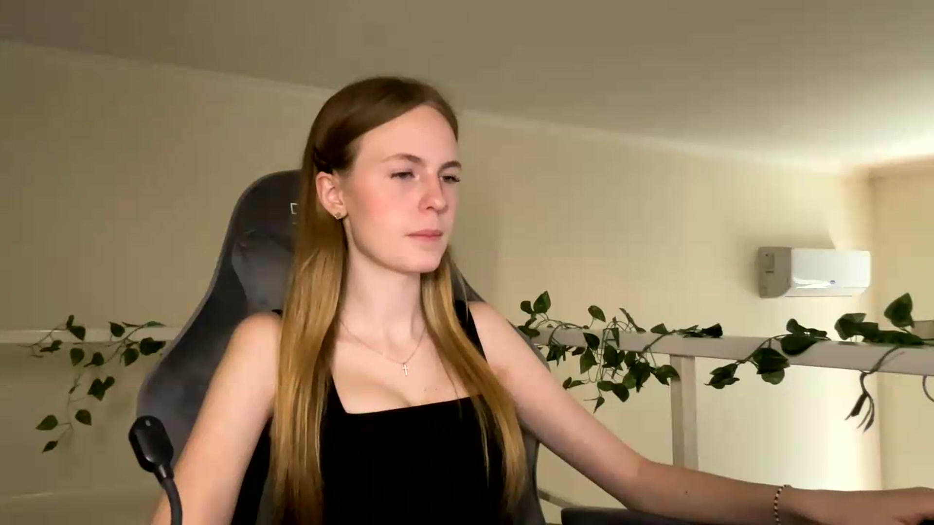 Gallery image thumbnail from SelinaMynx's myfreecams stream on, 06/29/2026, 08:51 image 15 of 20